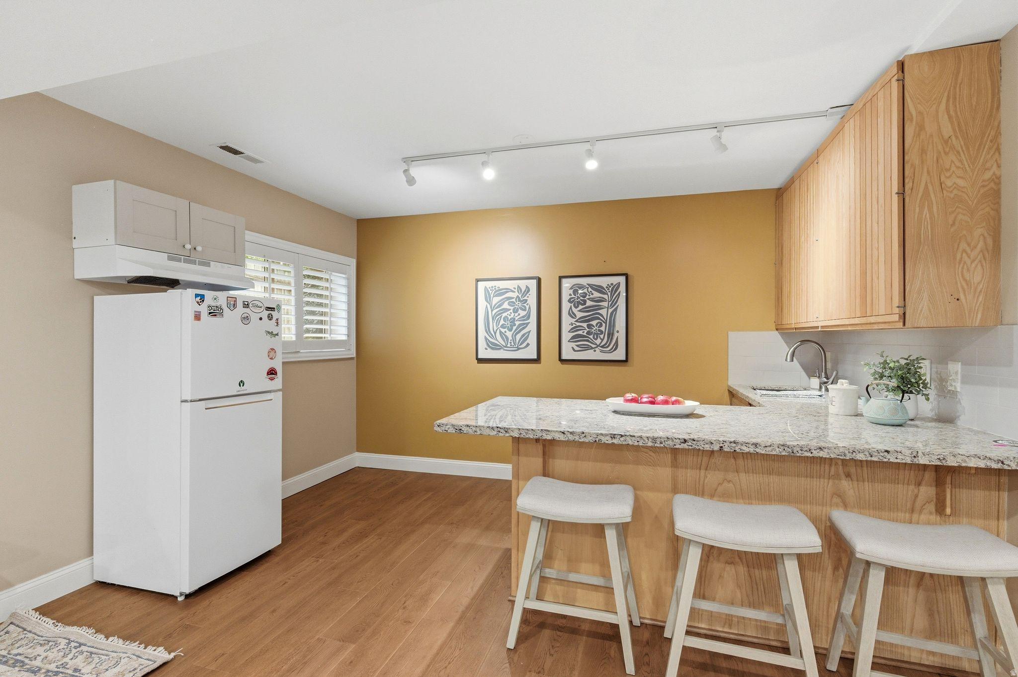 COVE POINT - Residential