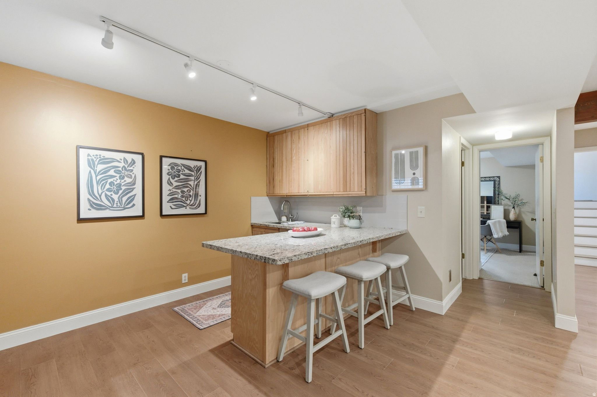 COVE POINT - Residential