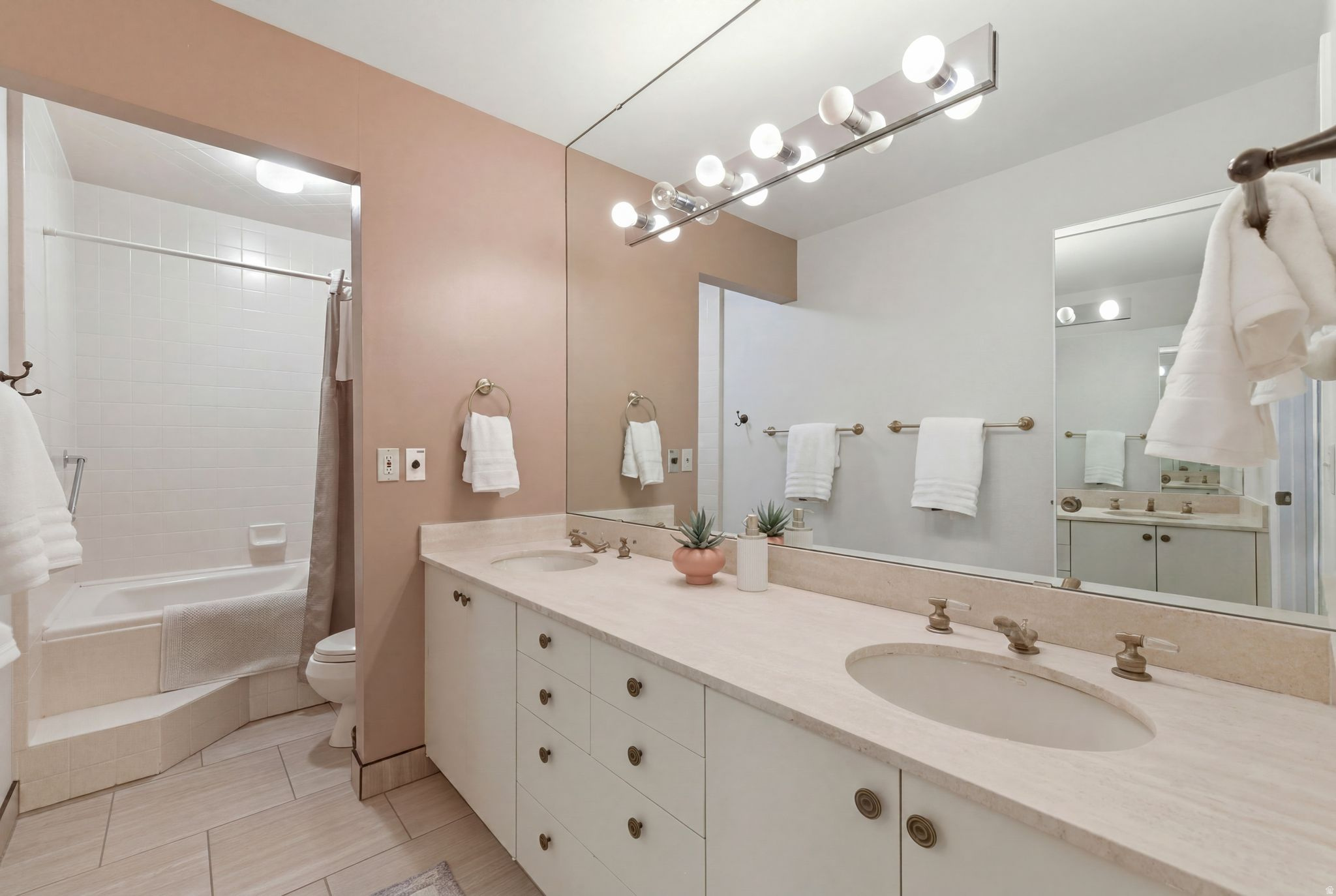 COVE POINT - Residential