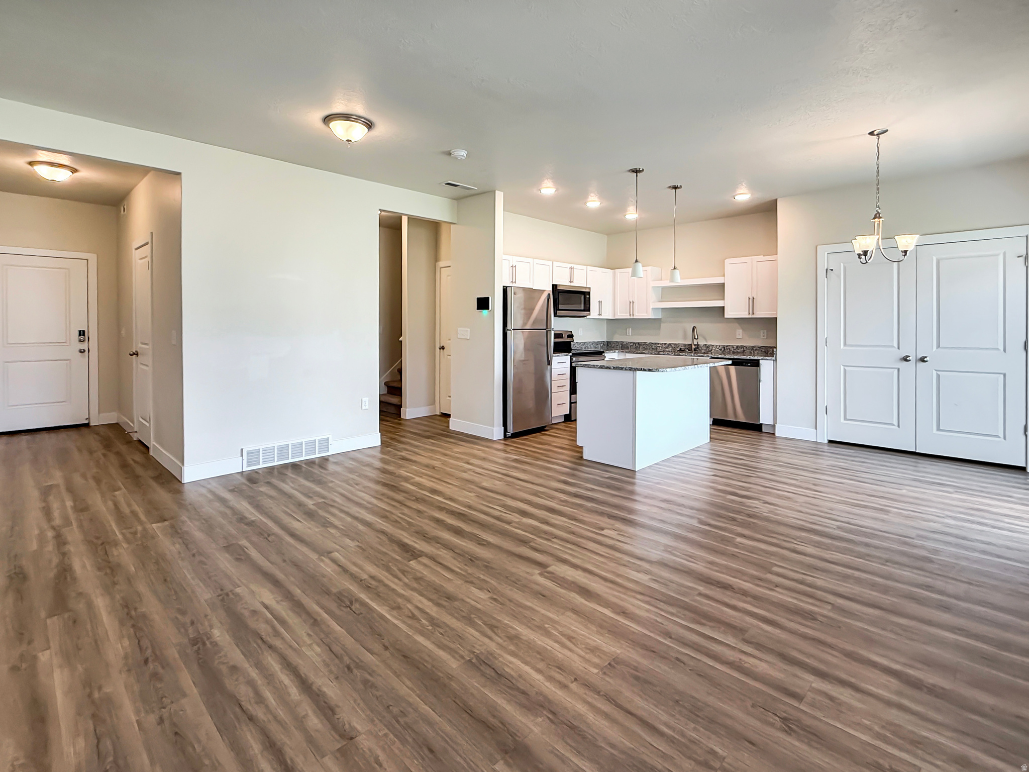 GLEN HOLLOW - Residential