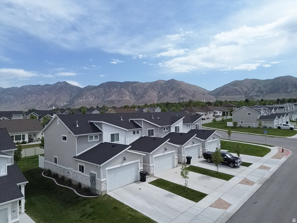GLEN HOLLOW - Residential