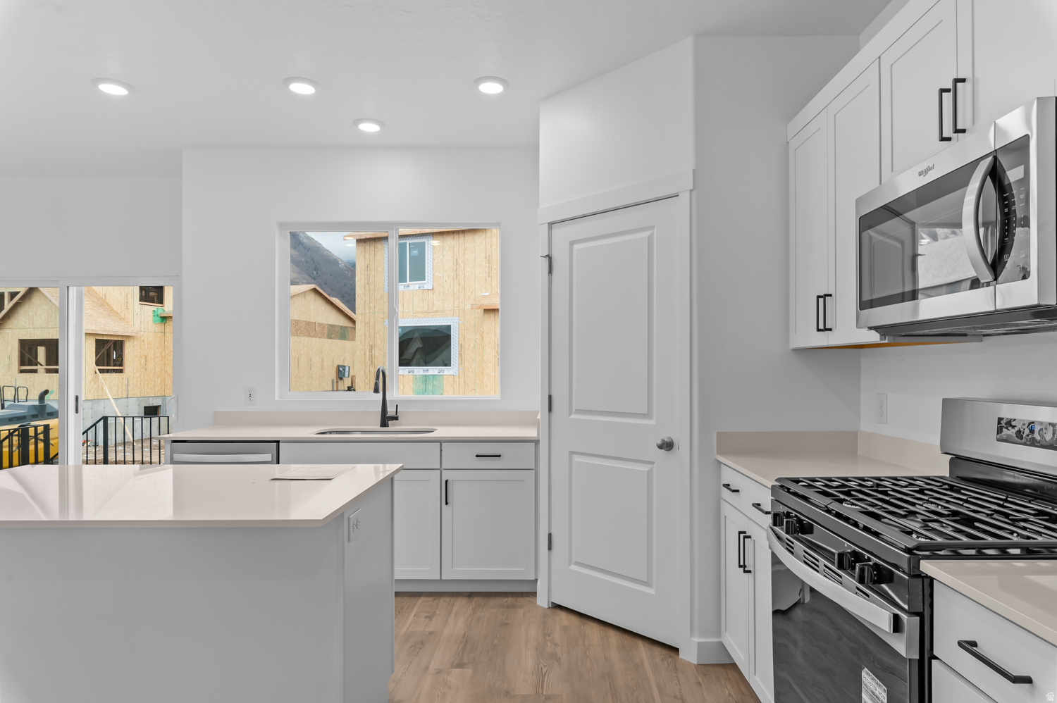 VIRIDIAN - Residential