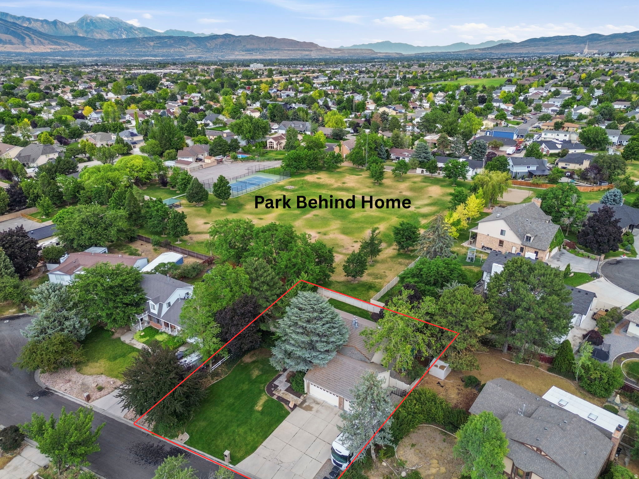 GLENMOOR COUNTRY ESTATES - Residential
