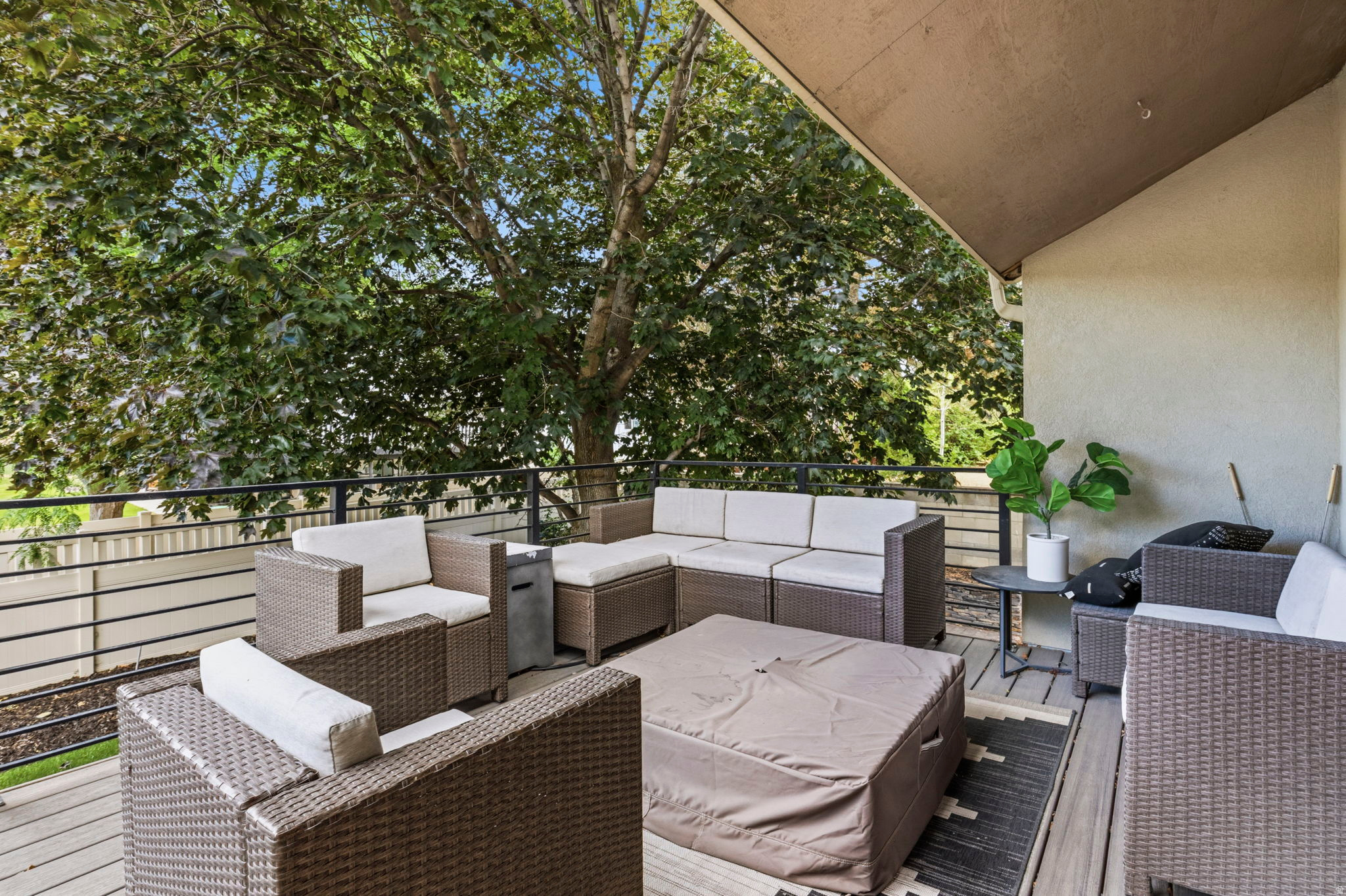 GLENMOOR COUNTRY ESTATES - Residential