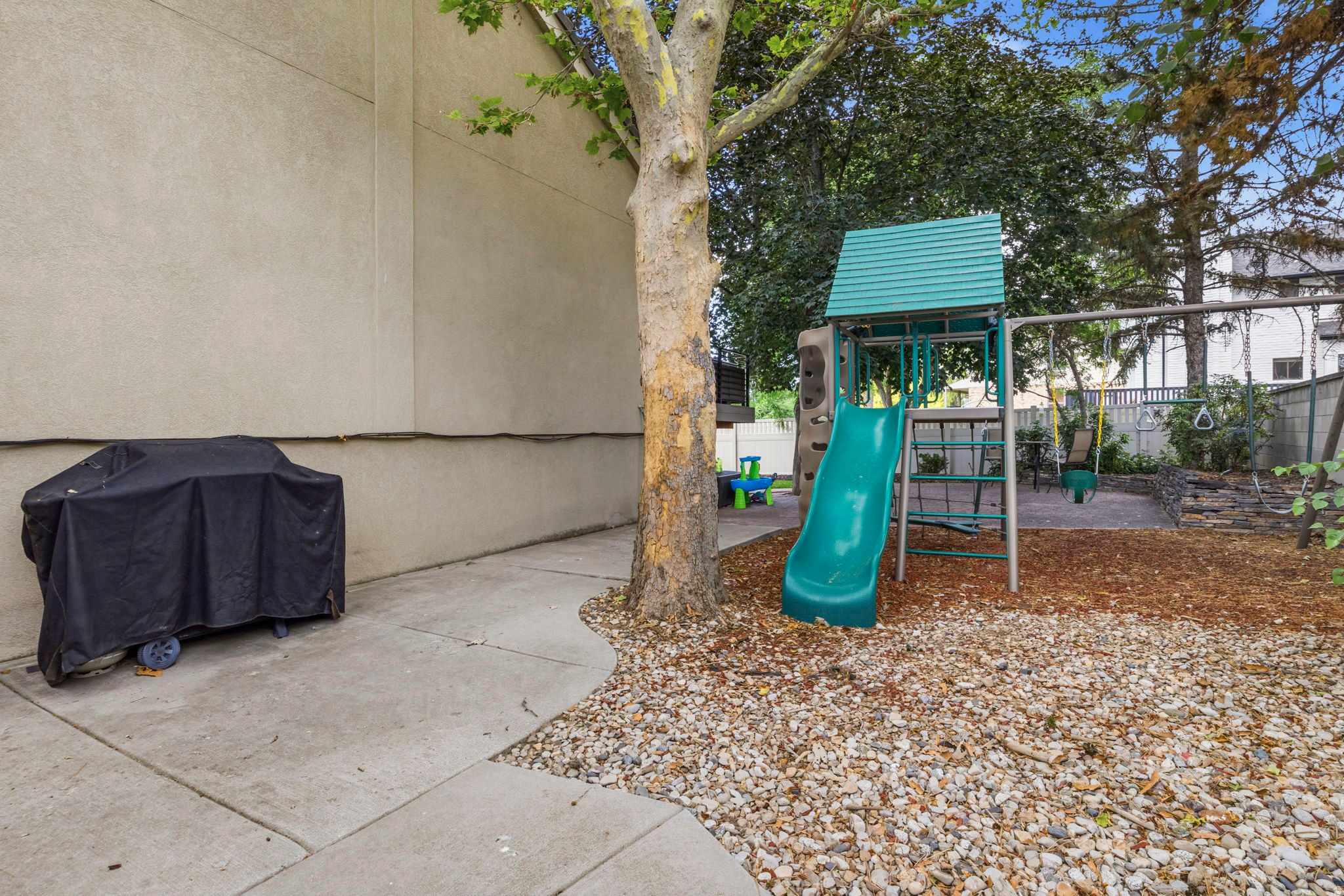 GLENMOOR COUNTRY ESTATES - Residential