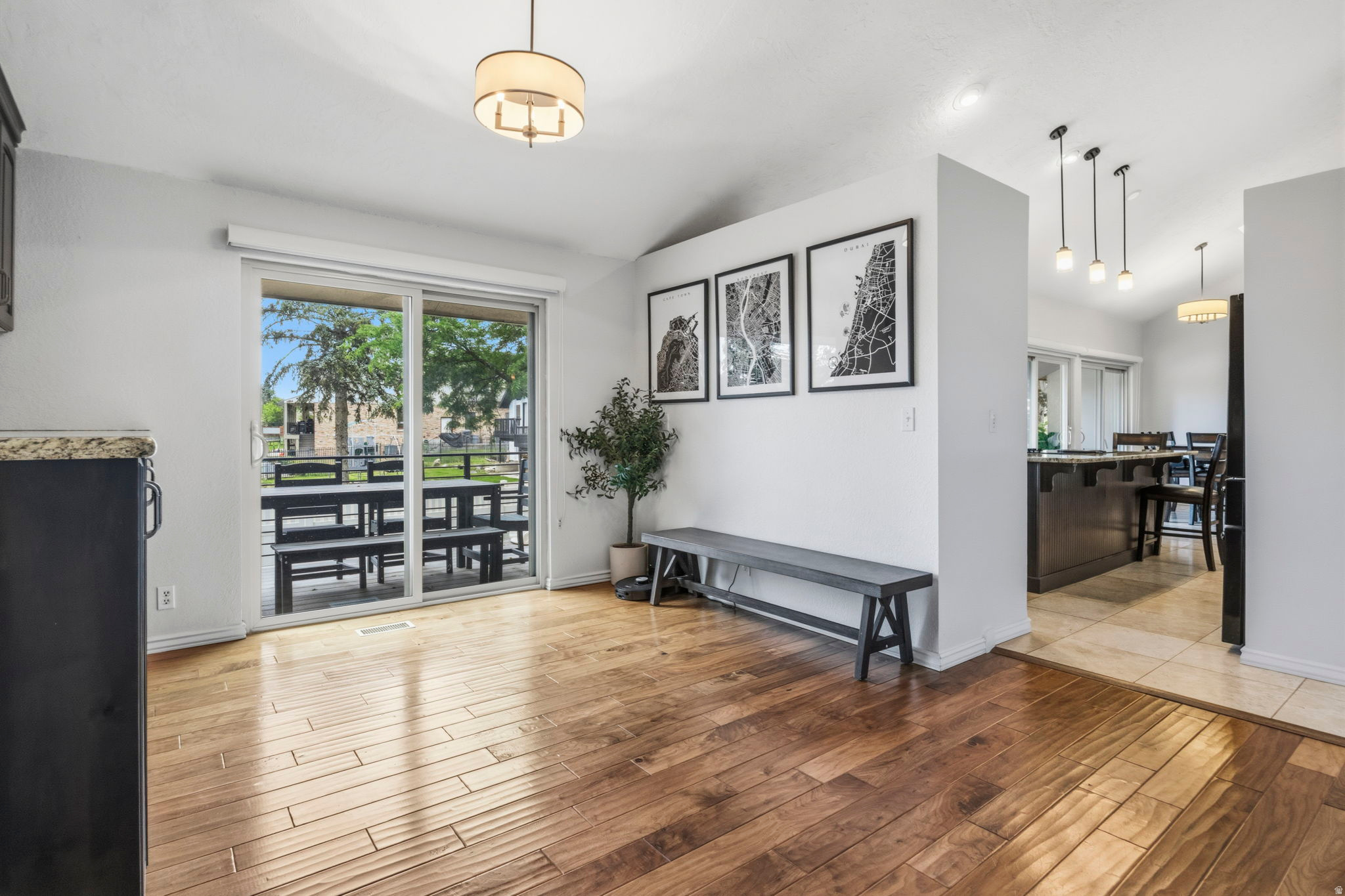 GLENMOOR COUNTRY ESTATES - Residential