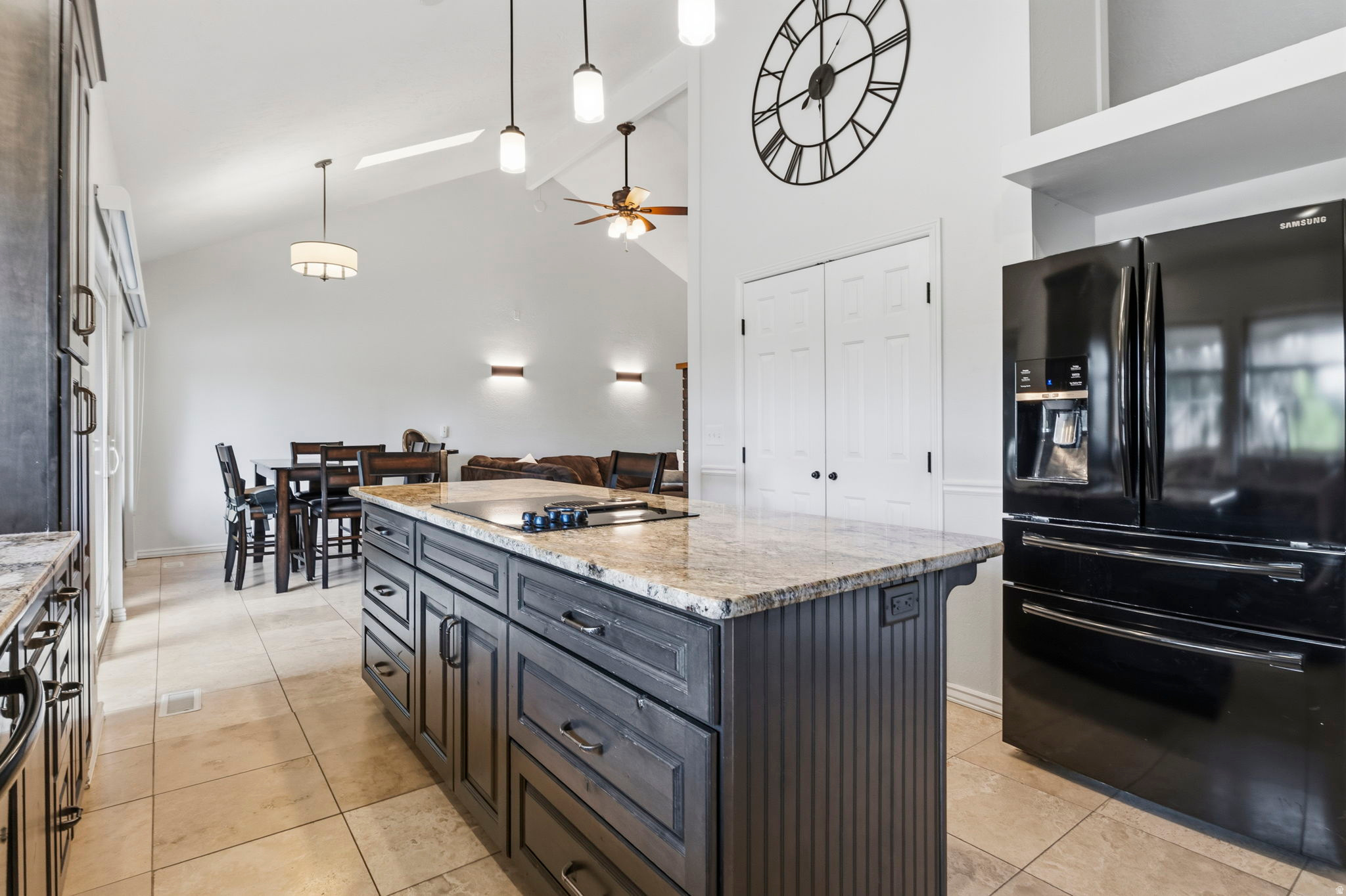 GLENMOOR COUNTRY ESTATES - Residential