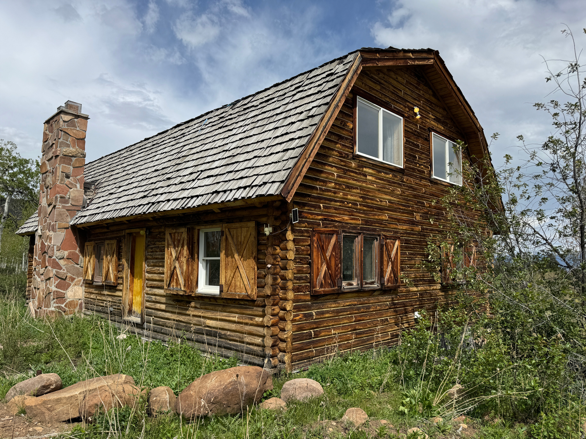 PINE MEADOW RANCH - Residential