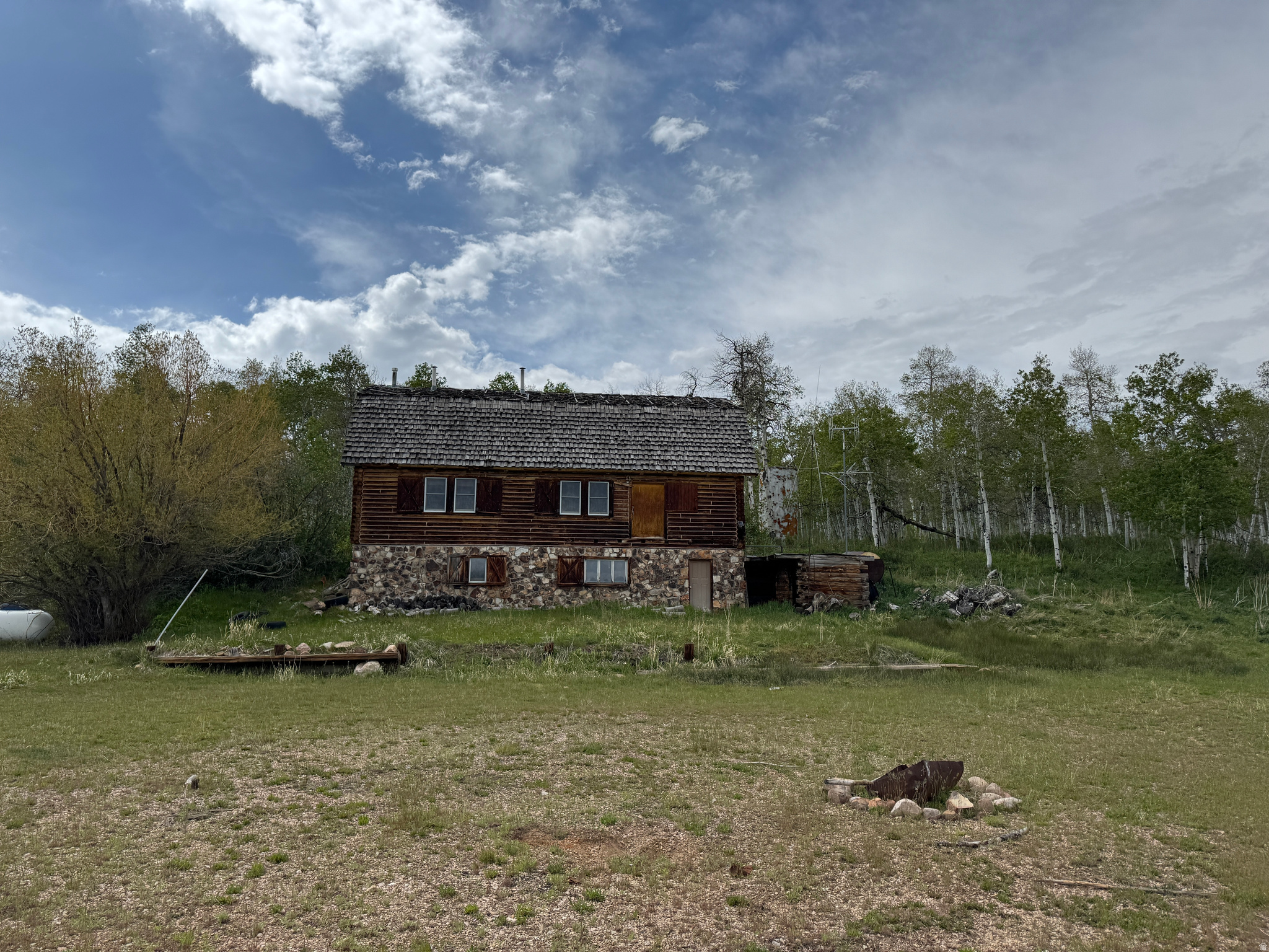 PINE MEADOW RANCH - Residential