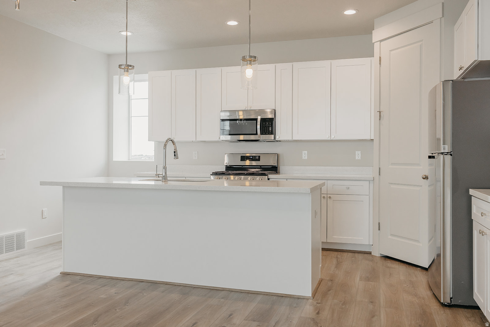 OAKRIDGE - Residential