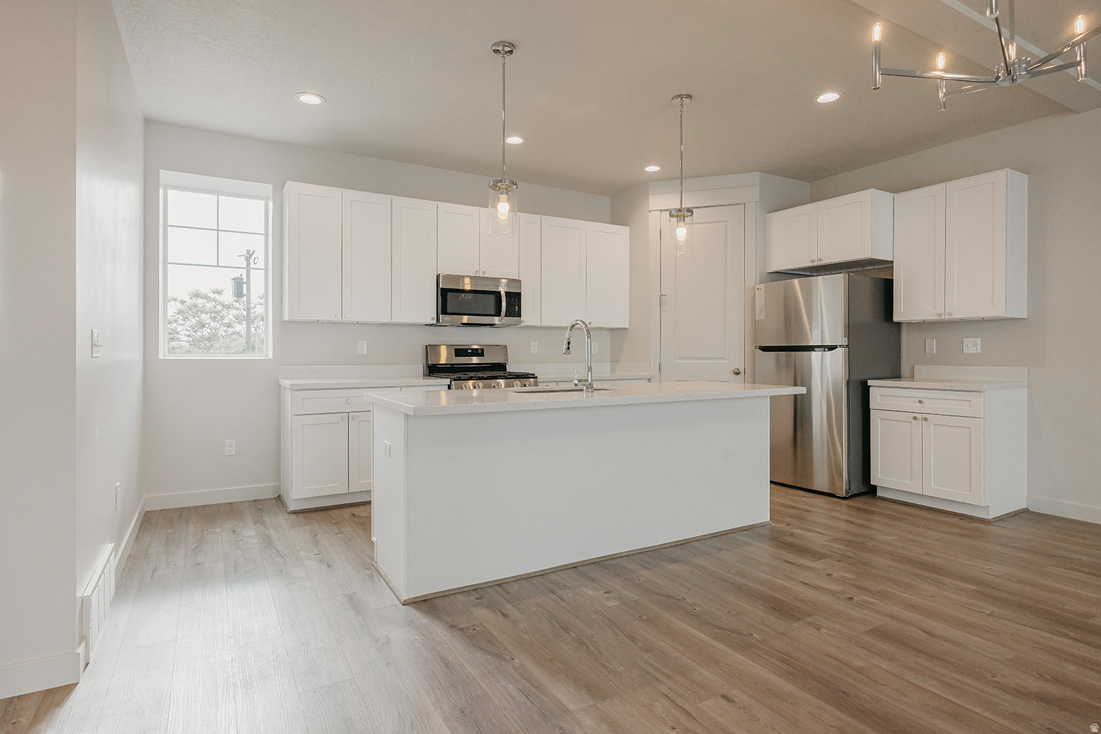 OAKRIDGE - Residential