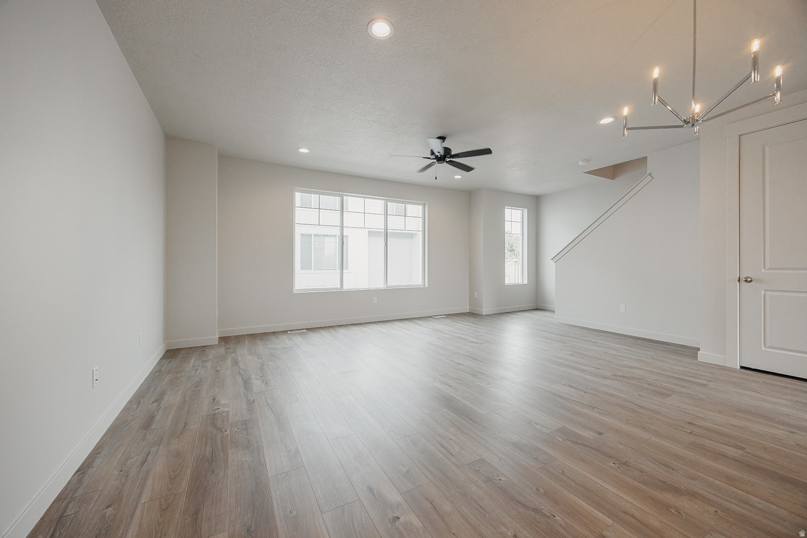 OAKRIDGE - Residential