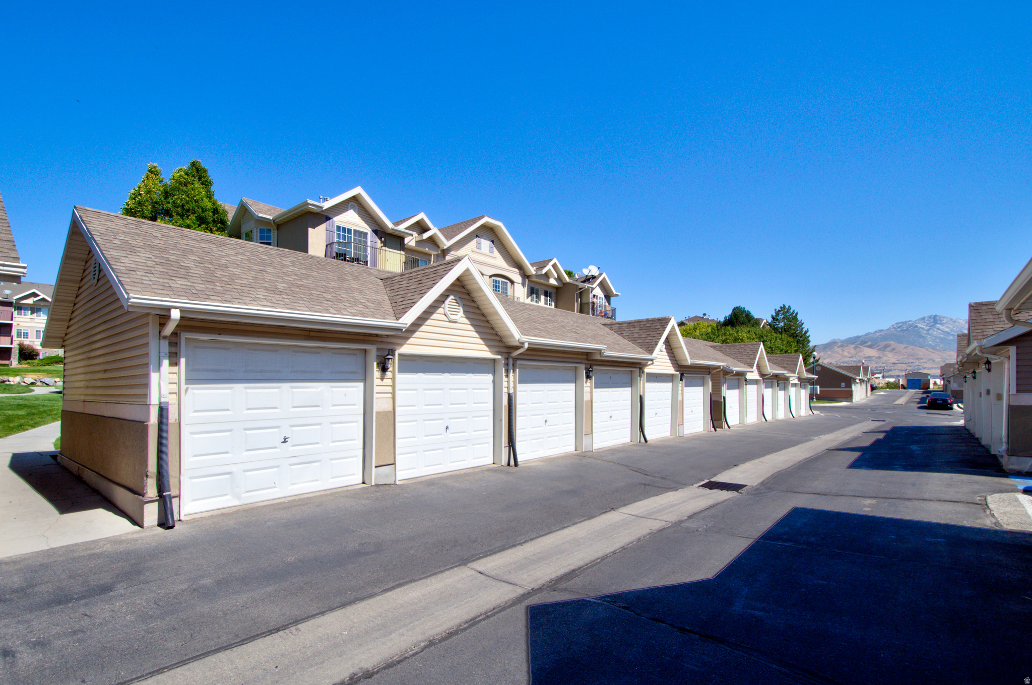HARVEST HILL - Residential