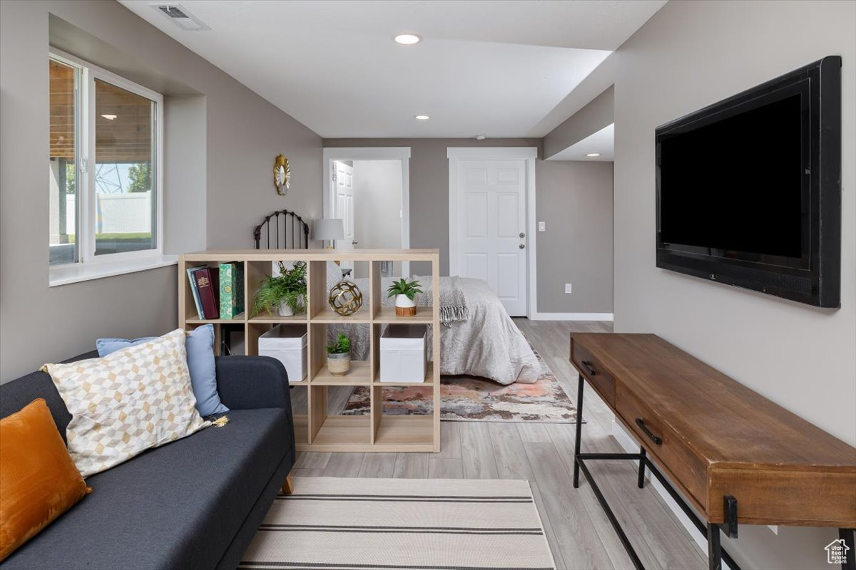 FLINT FIELDS SUBDMSI - Residential