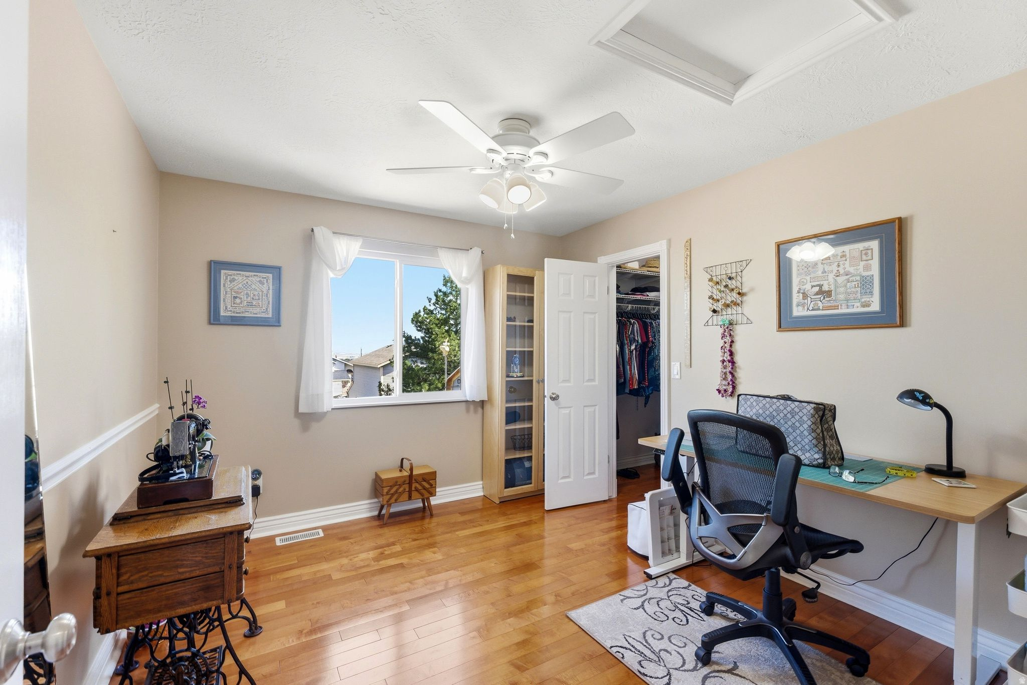 BROOKFIELD - Residential