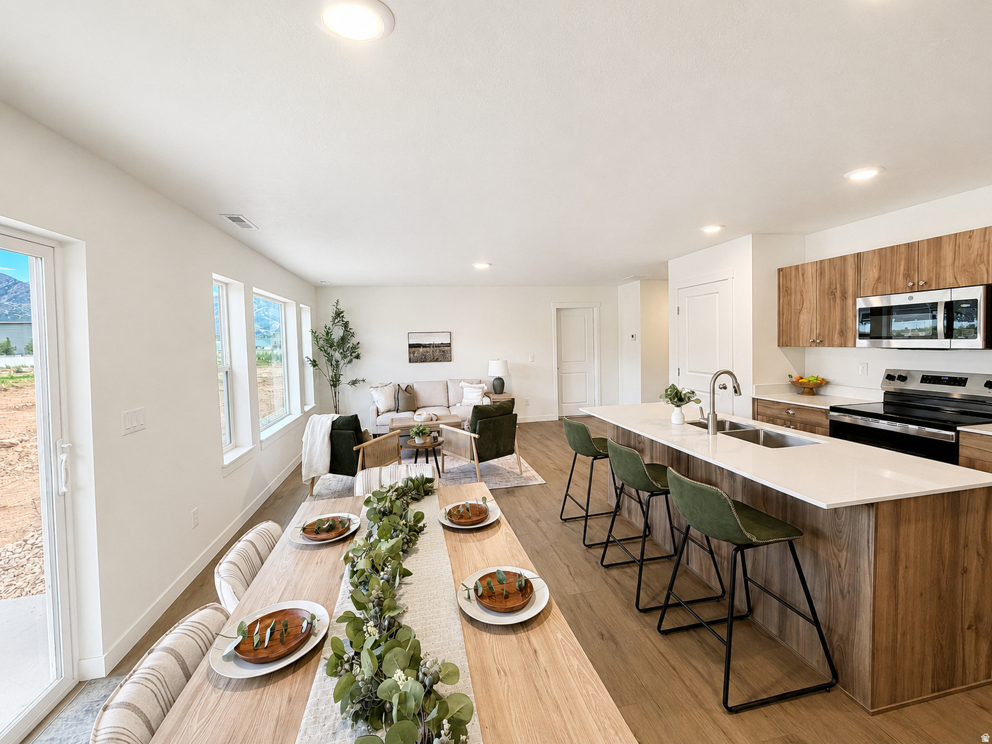 SUMMIT VIEW - Residential