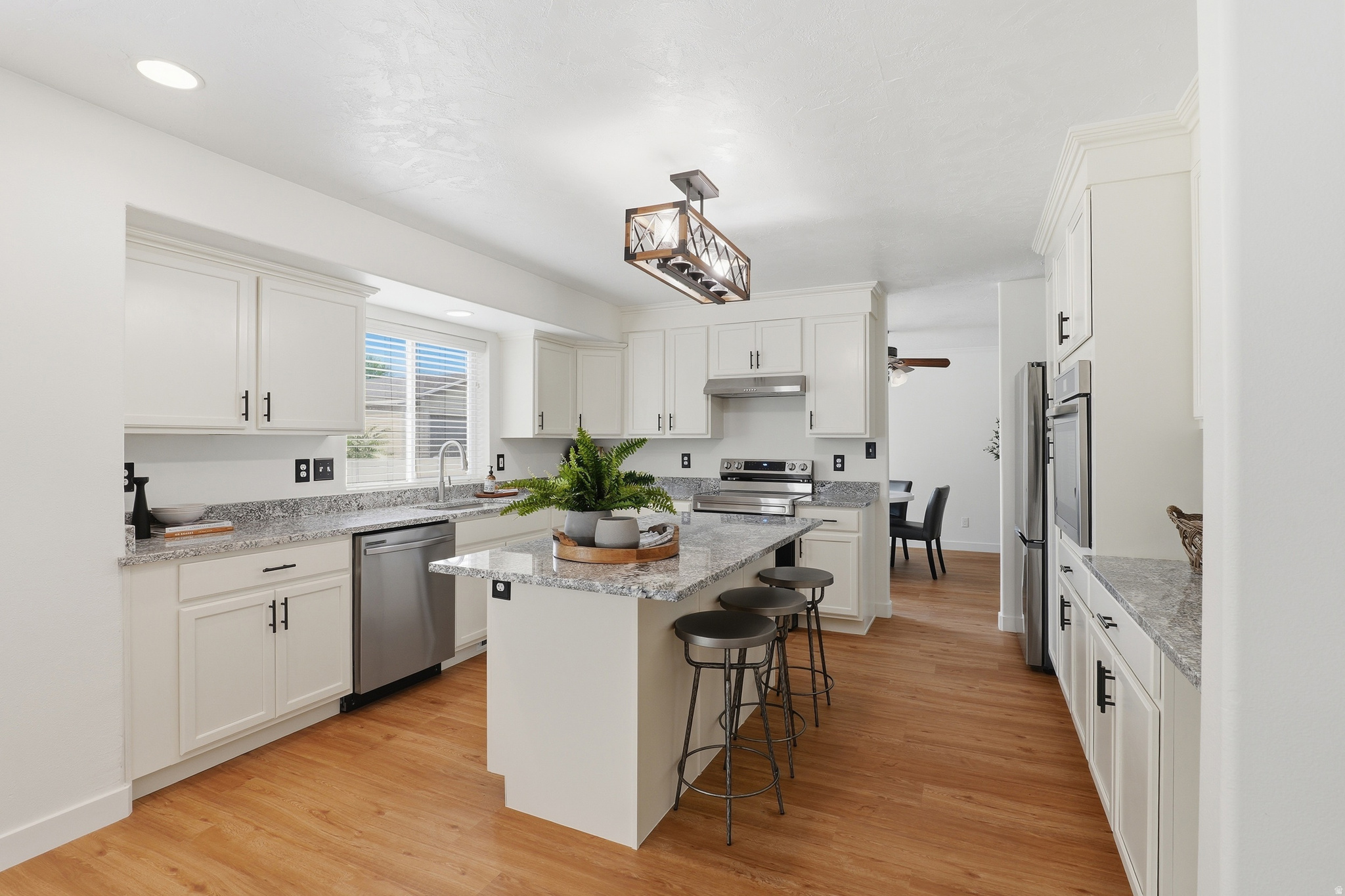 SUMMERWOOD - Residential