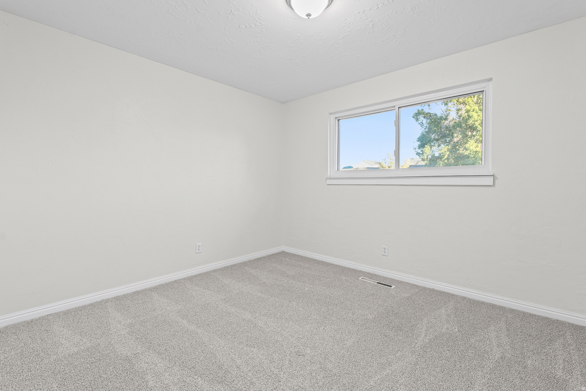CASTAGNO ACRES - Residential