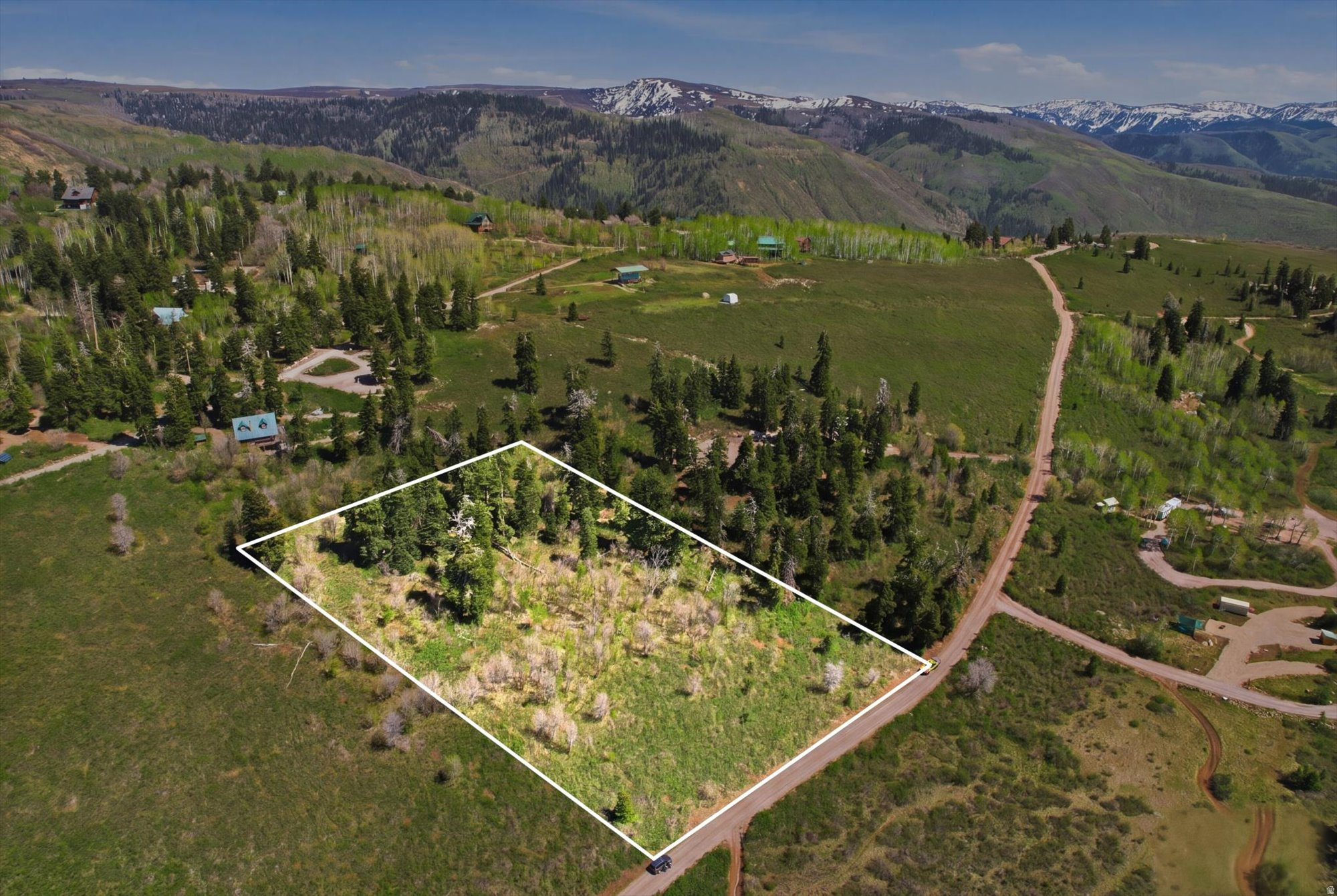 SKYLINE MOUNTAIN RESORT - Land