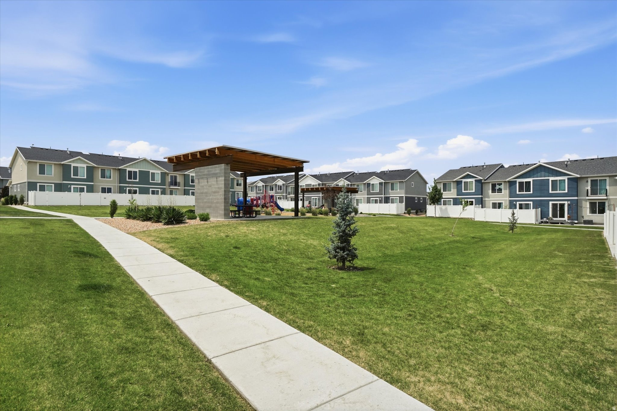 SPRING RANCH - Residential
