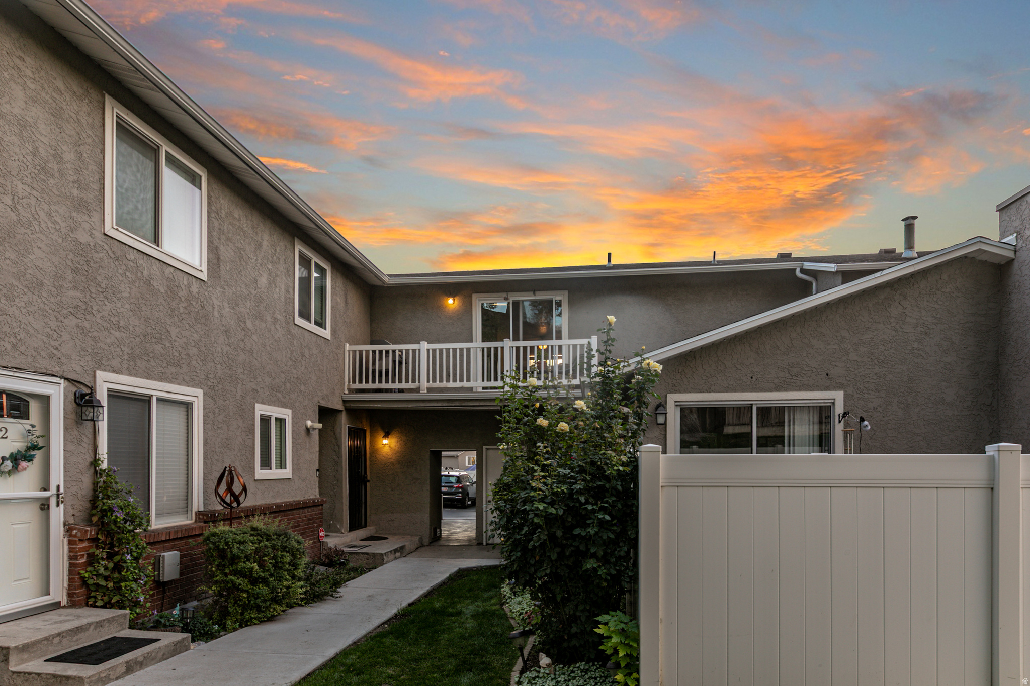 CLOVER HOLLOW CONDM PROJECTS - Residential