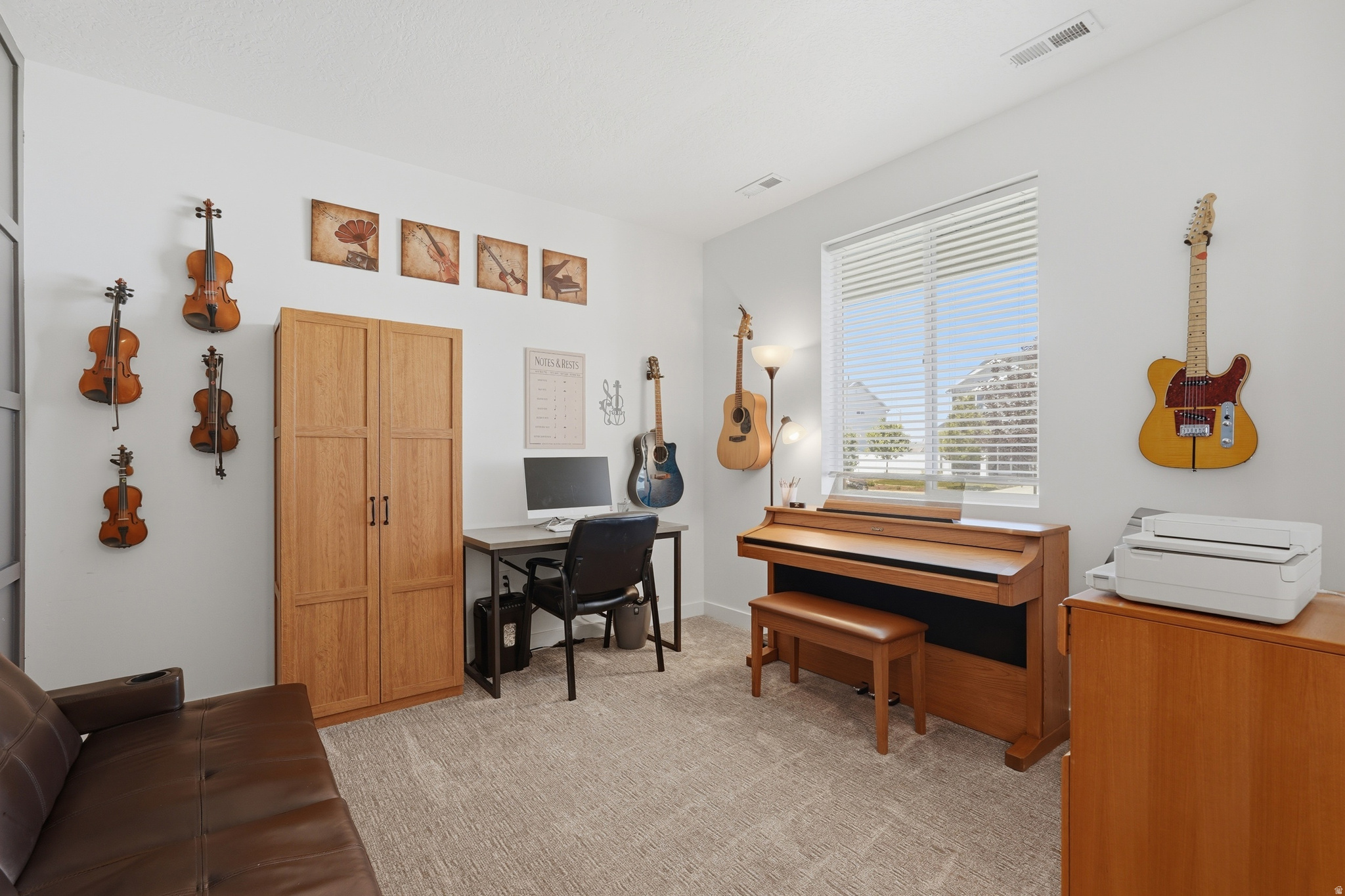 CRESTWOOD ESTATES - Residential