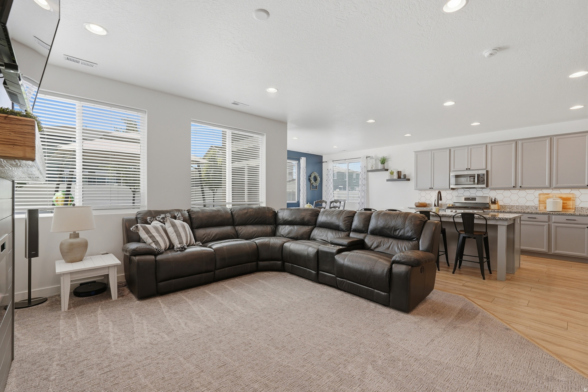 CRESTWOOD ESTATES - Residential