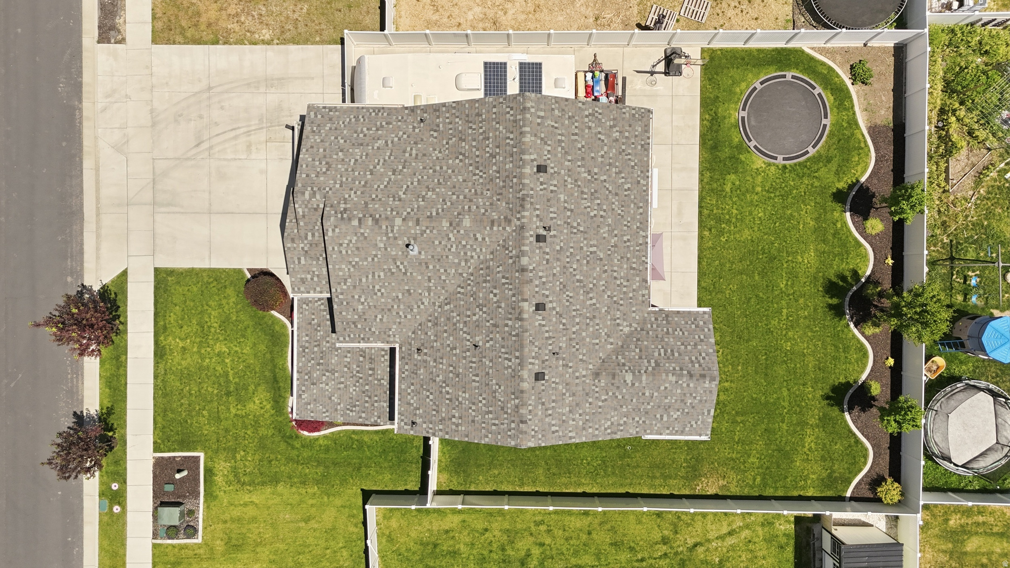 CRESTWOOD ESTATES - Residential