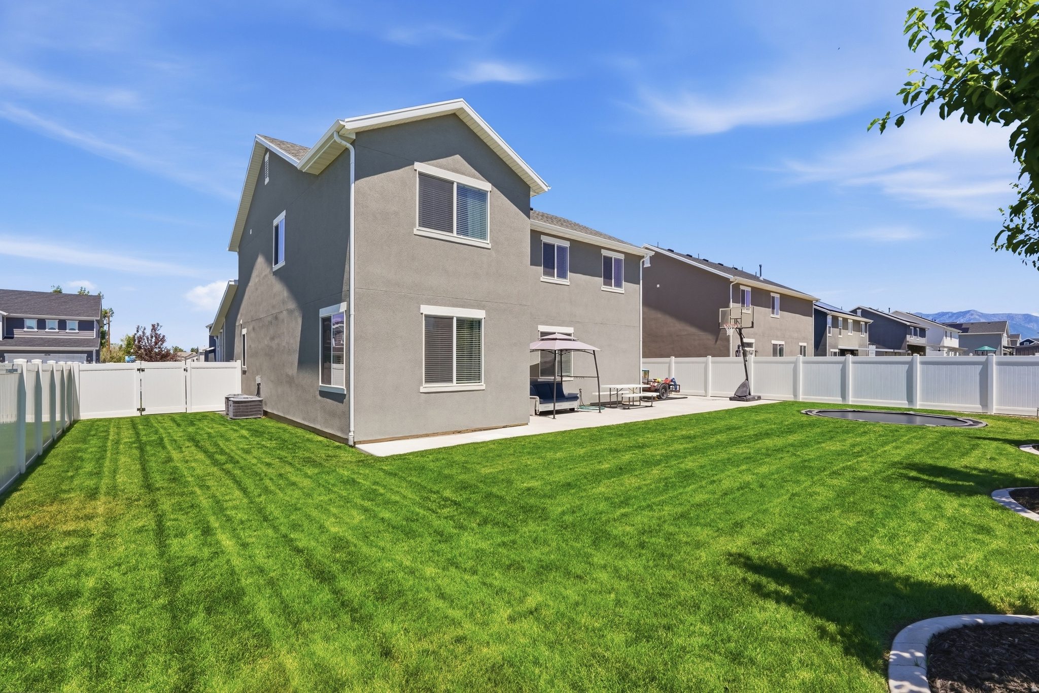 CRESTWOOD ESTATES - Residential