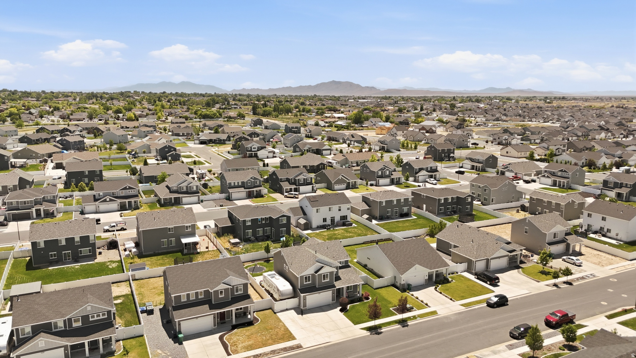CRESTWOOD ESTATES - Residential