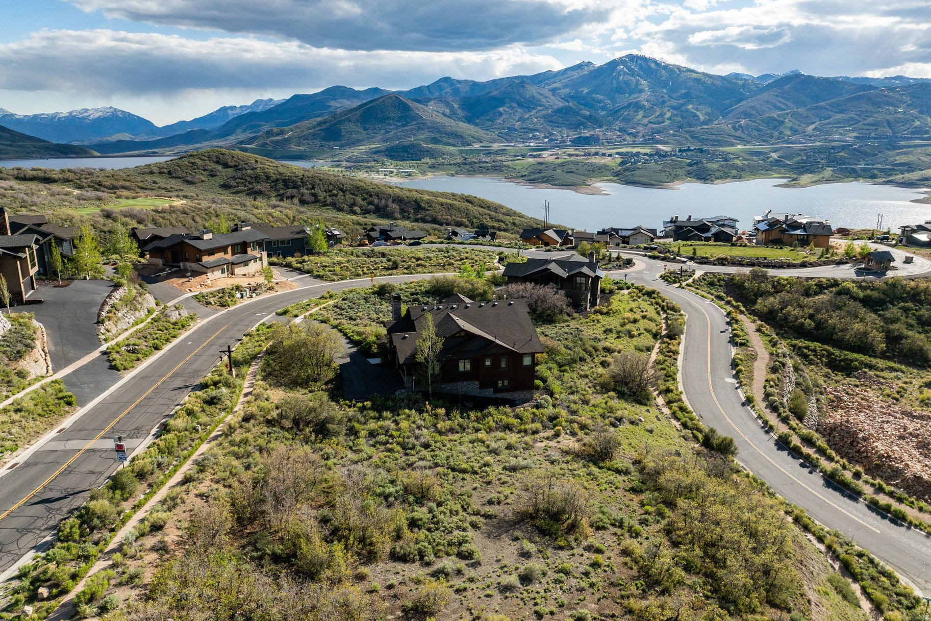 OVERLOOK VILLAGE - Land
