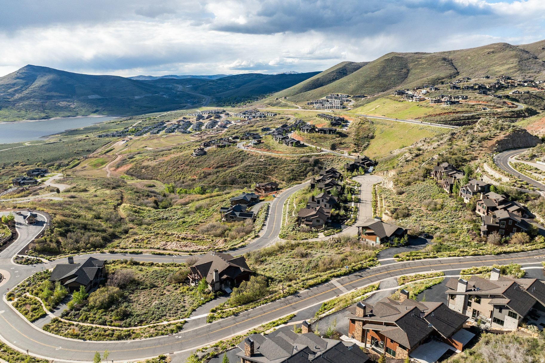 OVERLOOK VILLAGE - Land