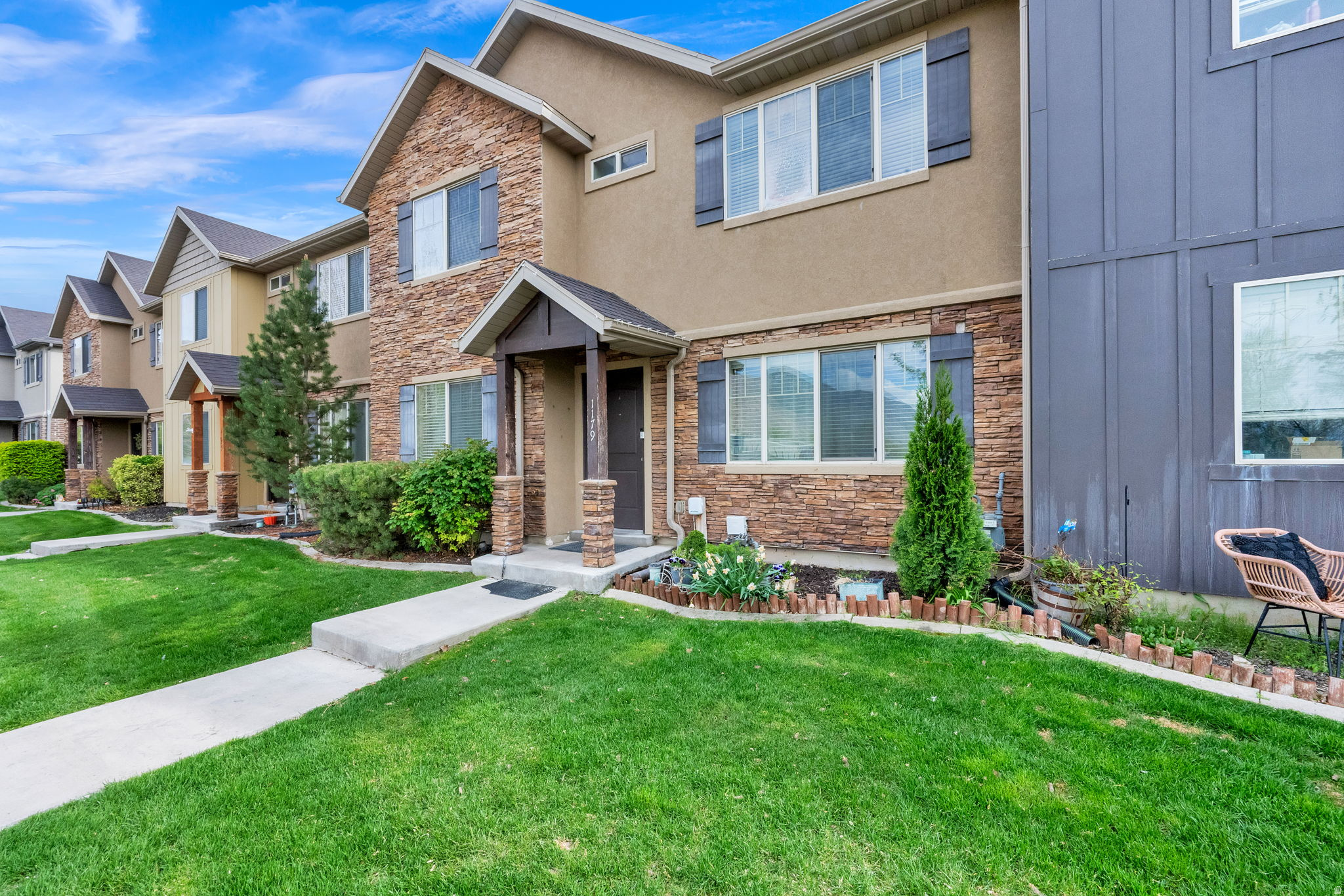 RIVER PARK WEST - Residential