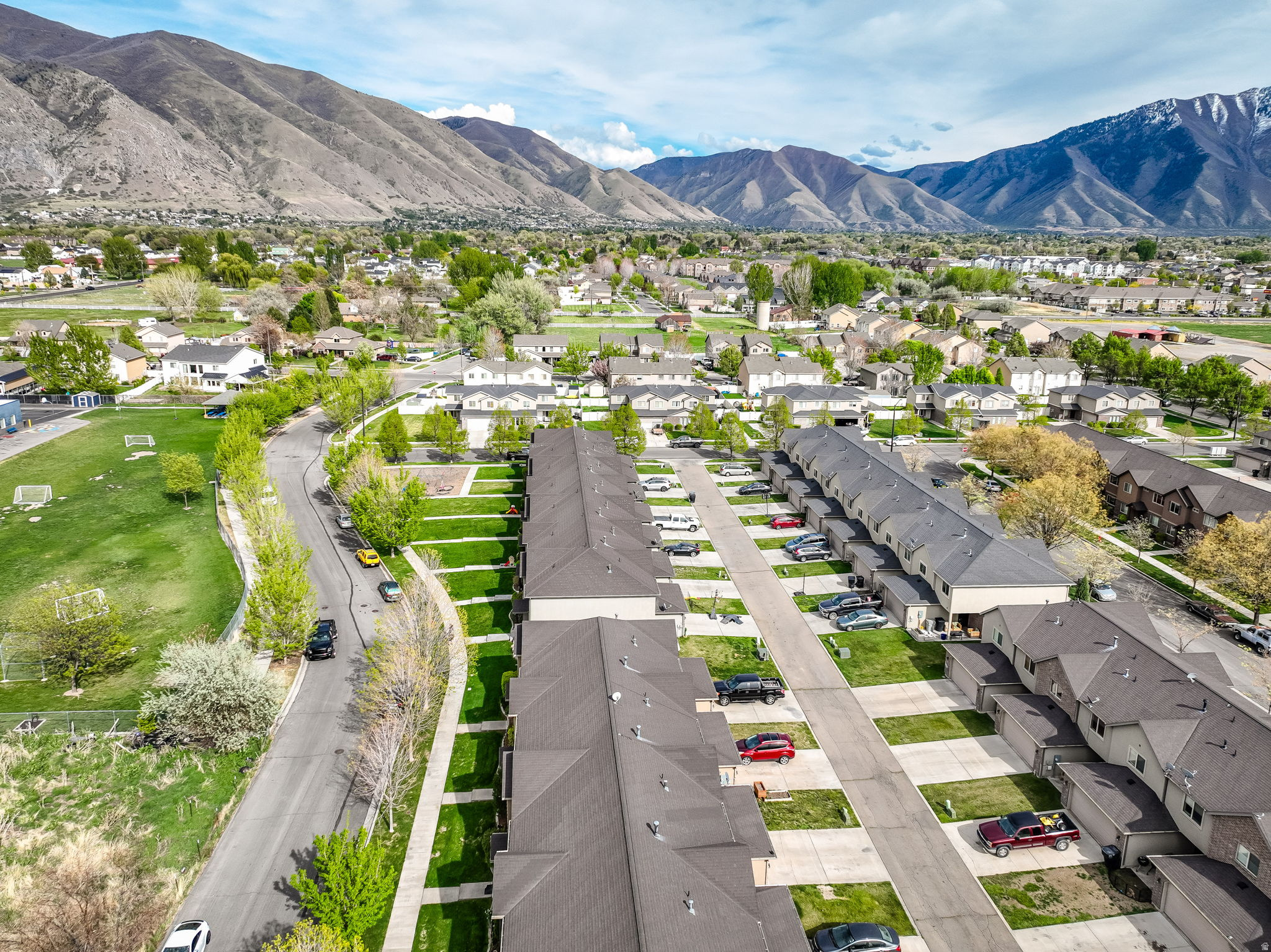 RIVER PARK WEST - Residential