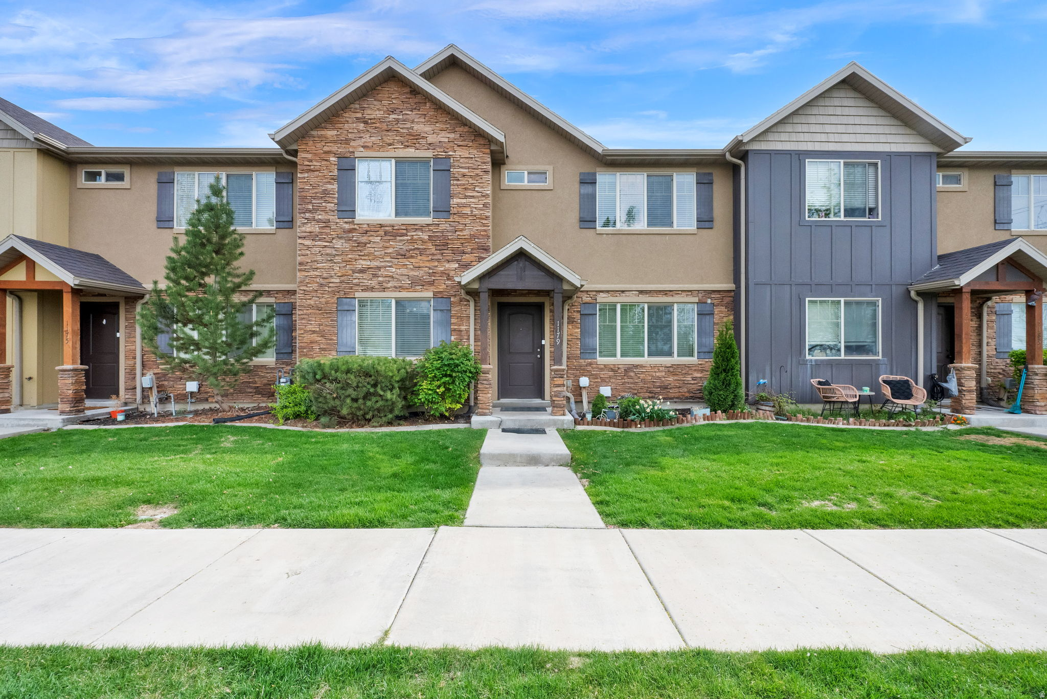 RIVER PARK WEST - Residential