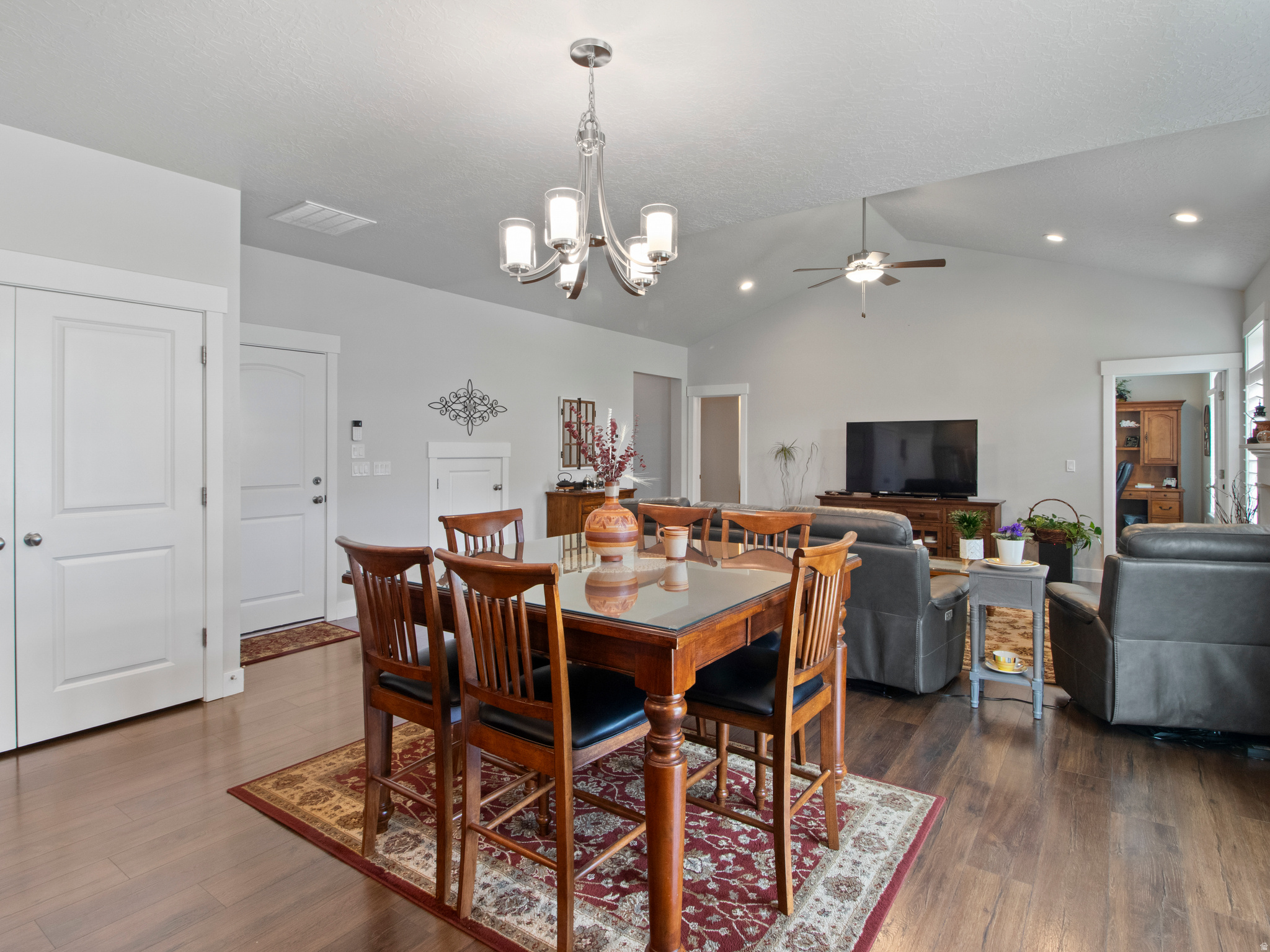 HOMESTEAD - Residential