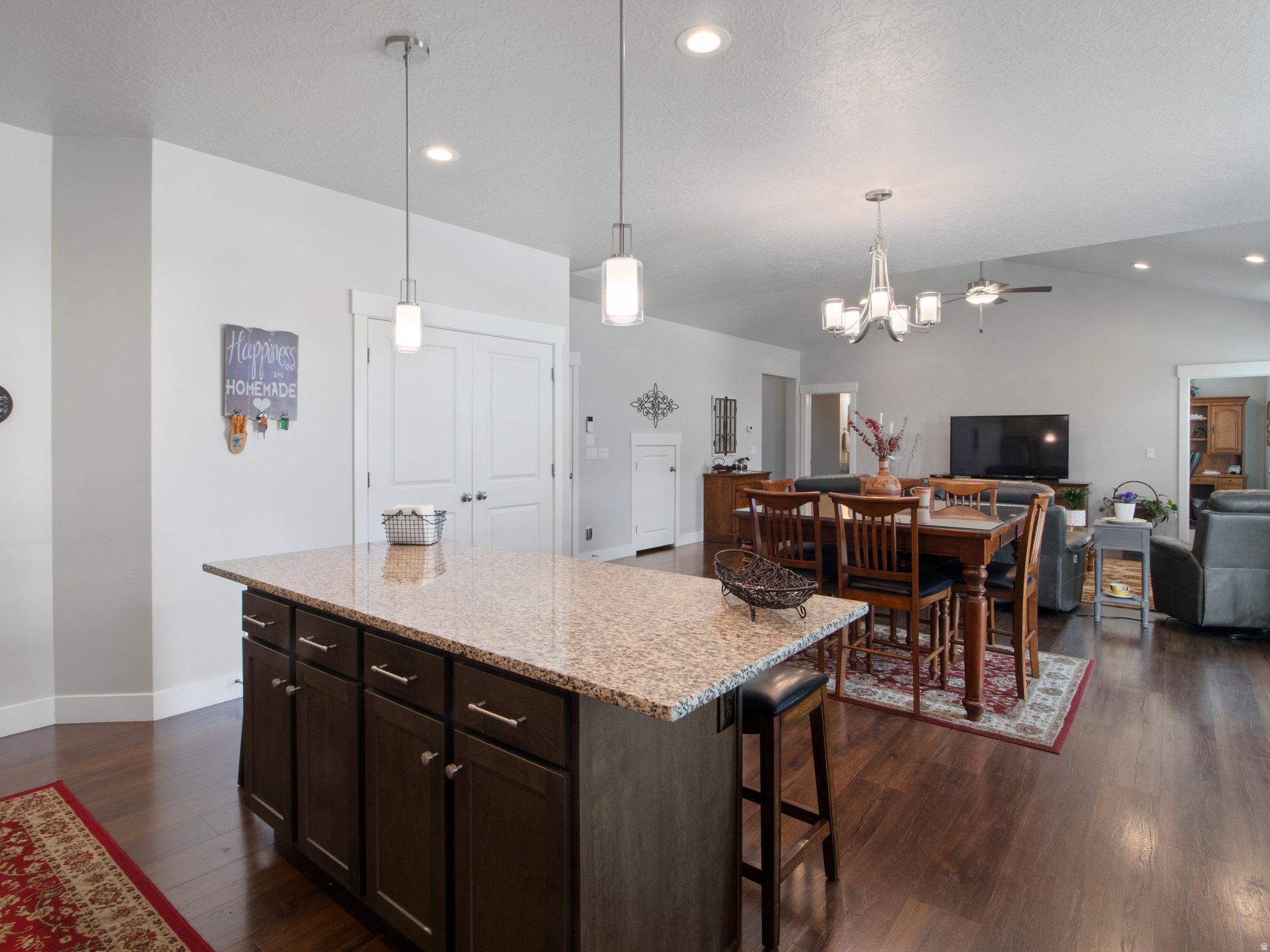 HOMESTEAD - Residential