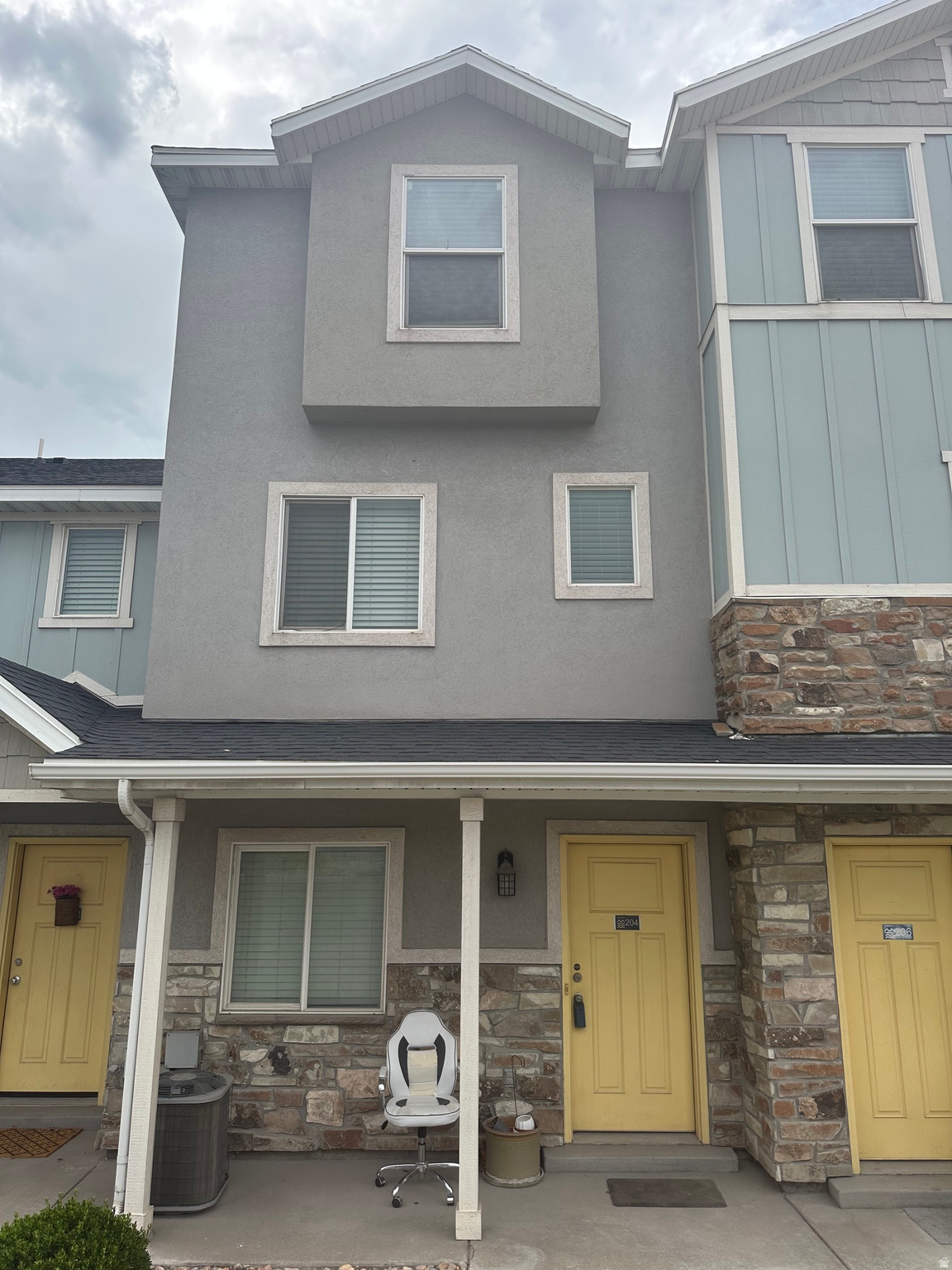 EDGEWATER AT GENEVA - Residential