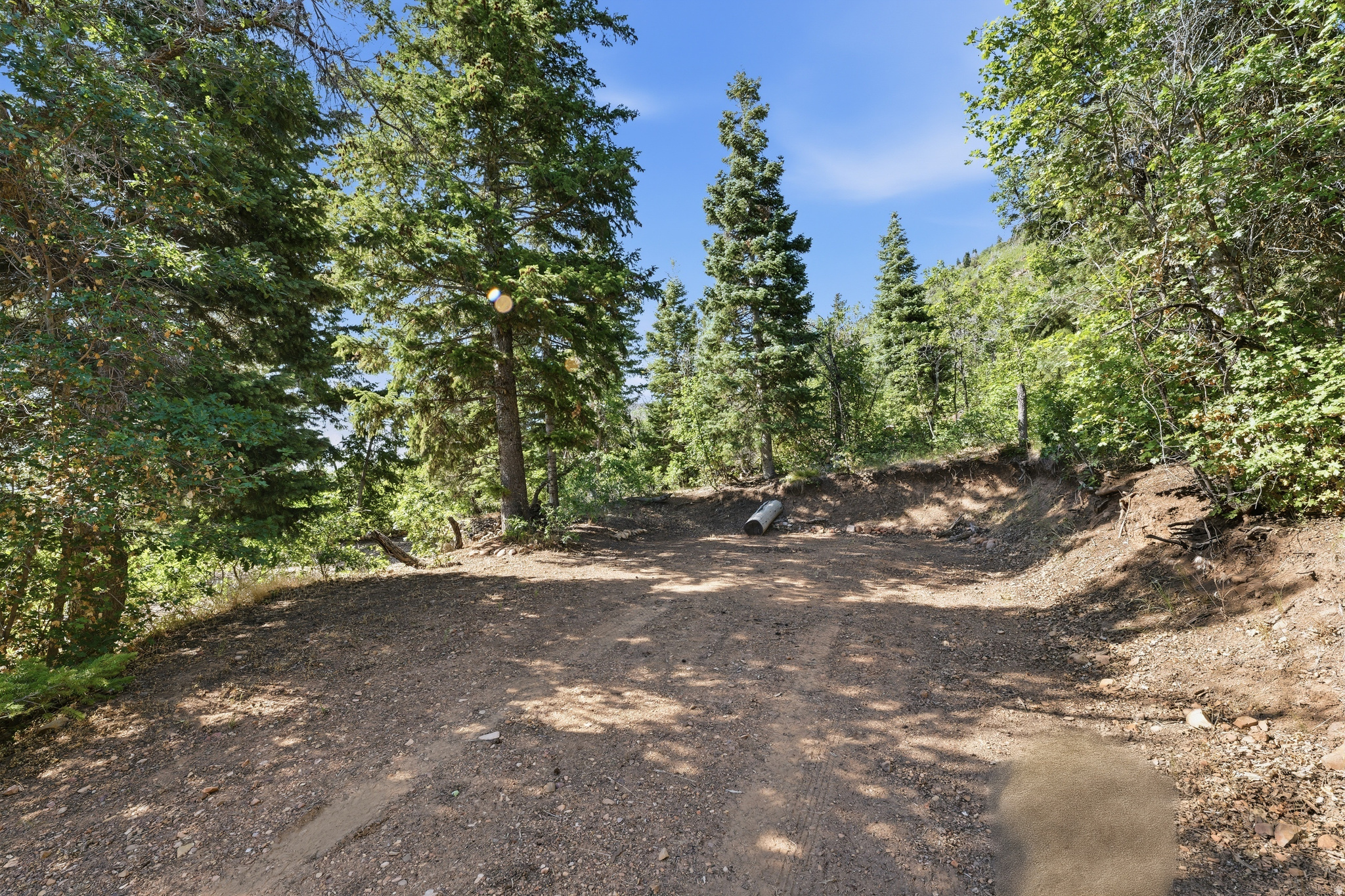 HOLIDAY OAKS ESTATES - Land