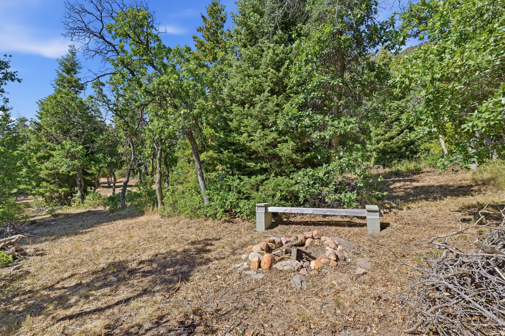 HOLIDAY OAKS ESTATES - Land