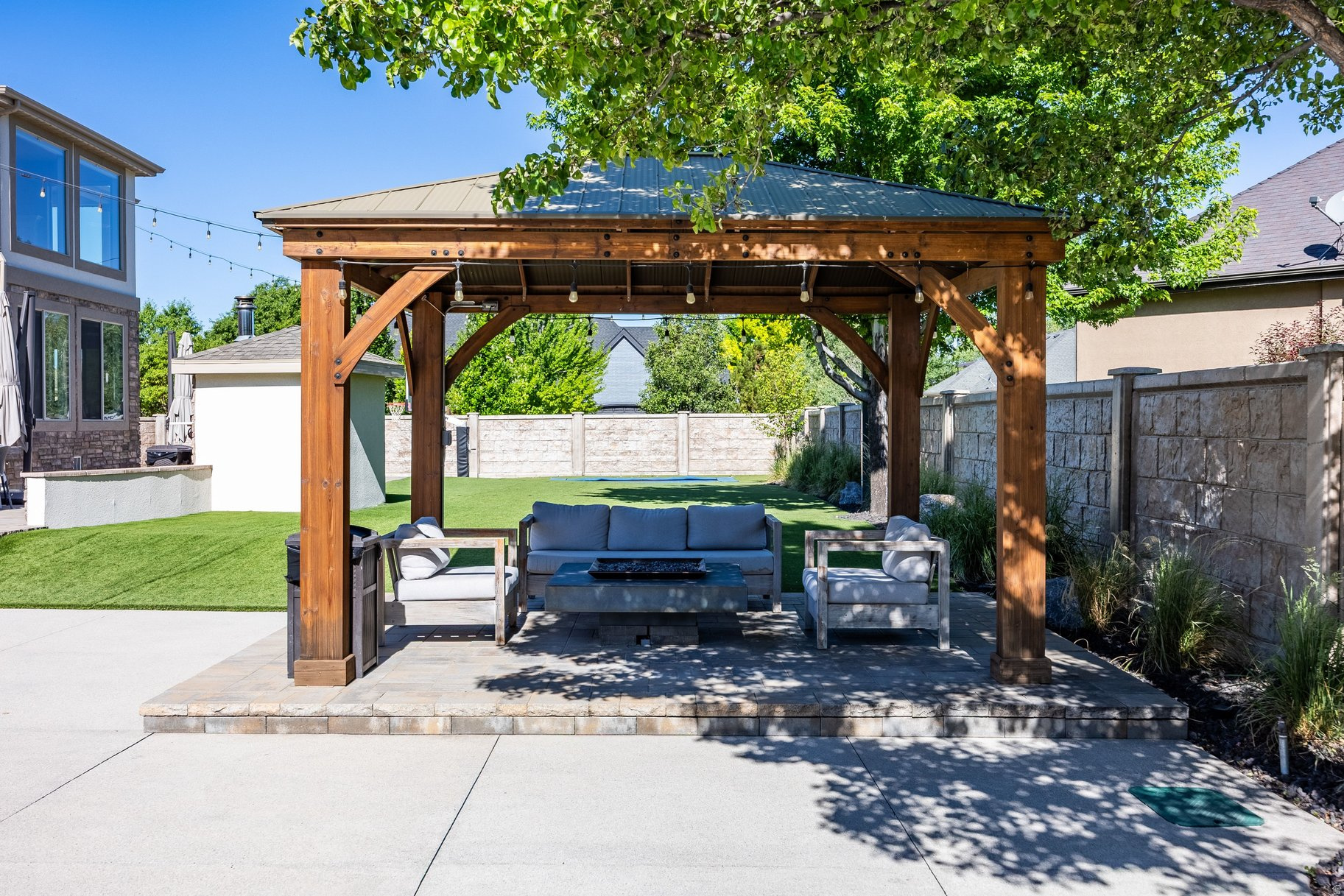 PARK MEADOWS ESTATES - Residential