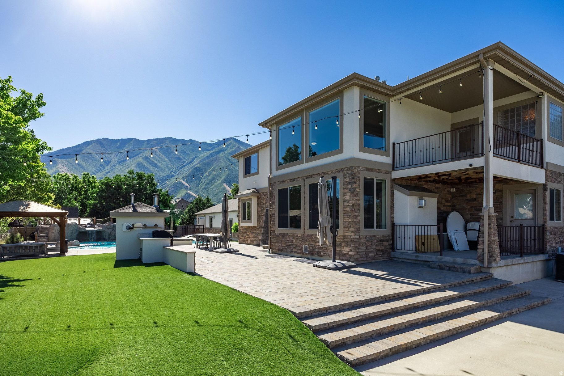 PARK MEADOWS ESTATES - Residential
