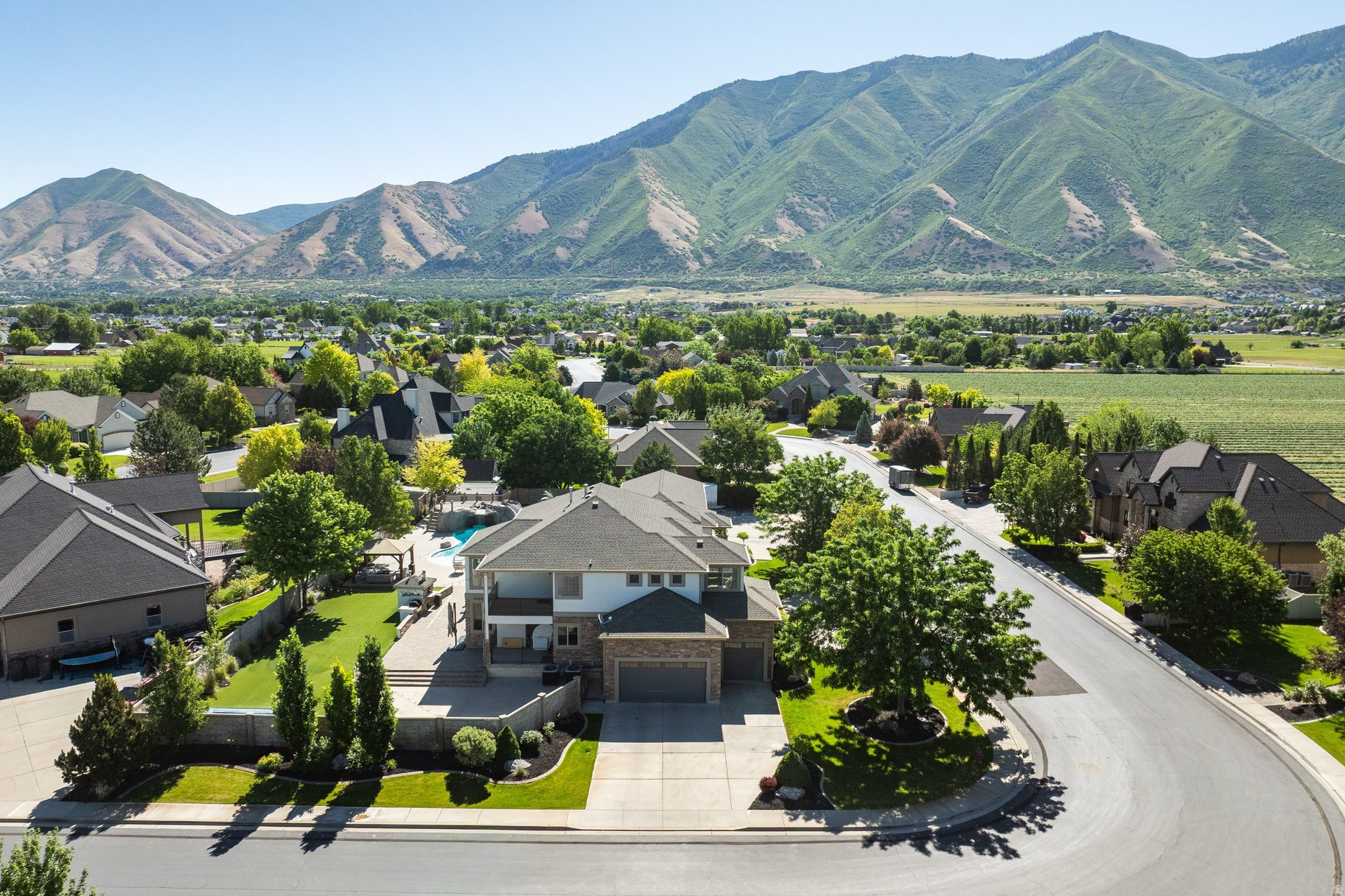 PARK MEADOWS ESTATES - Residential