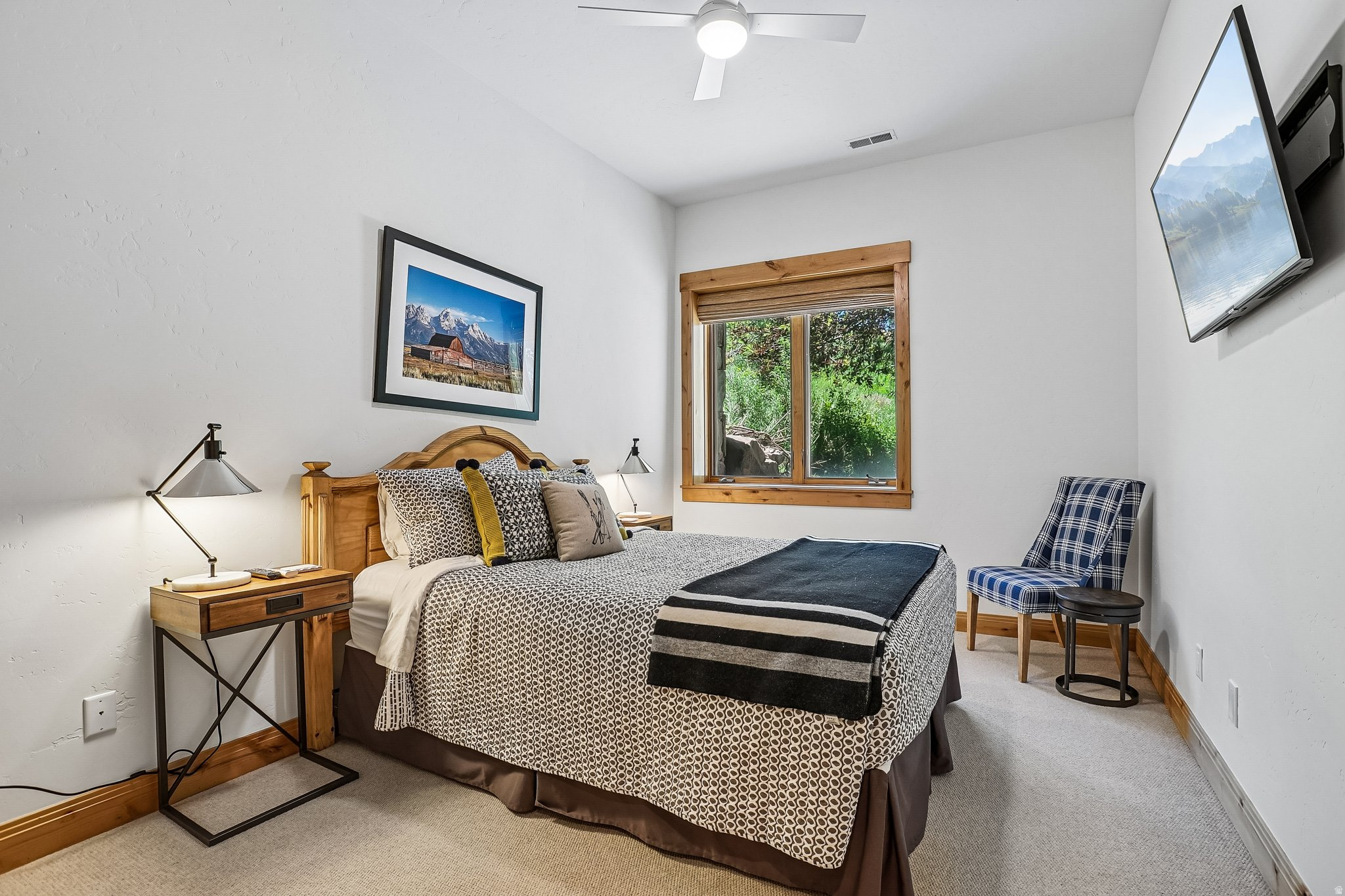 APRIL MOUNTAIN CONDOMINIUM - Residential