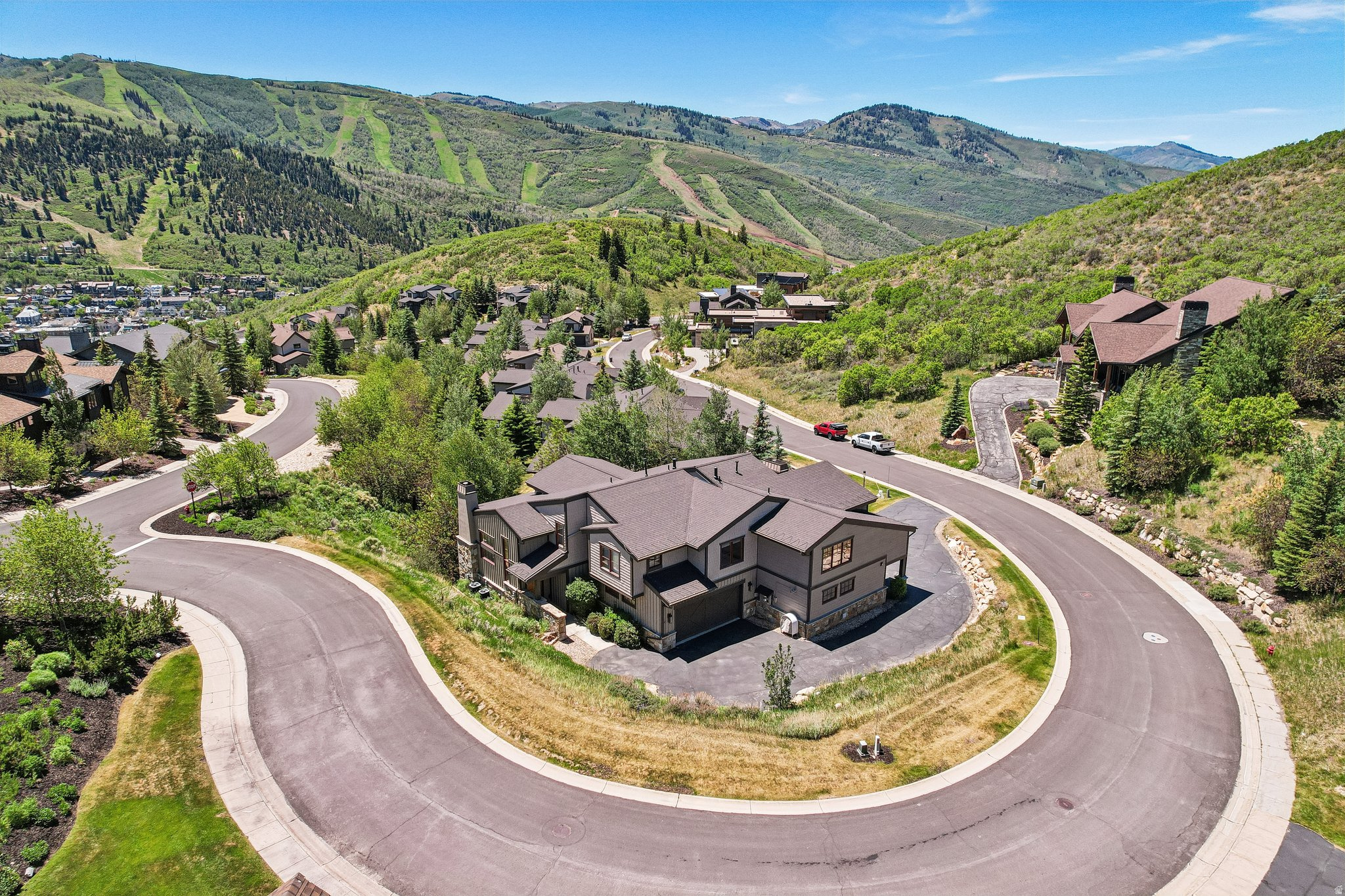 APRIL MOUNTAIN CONDOMINIUM - Residential