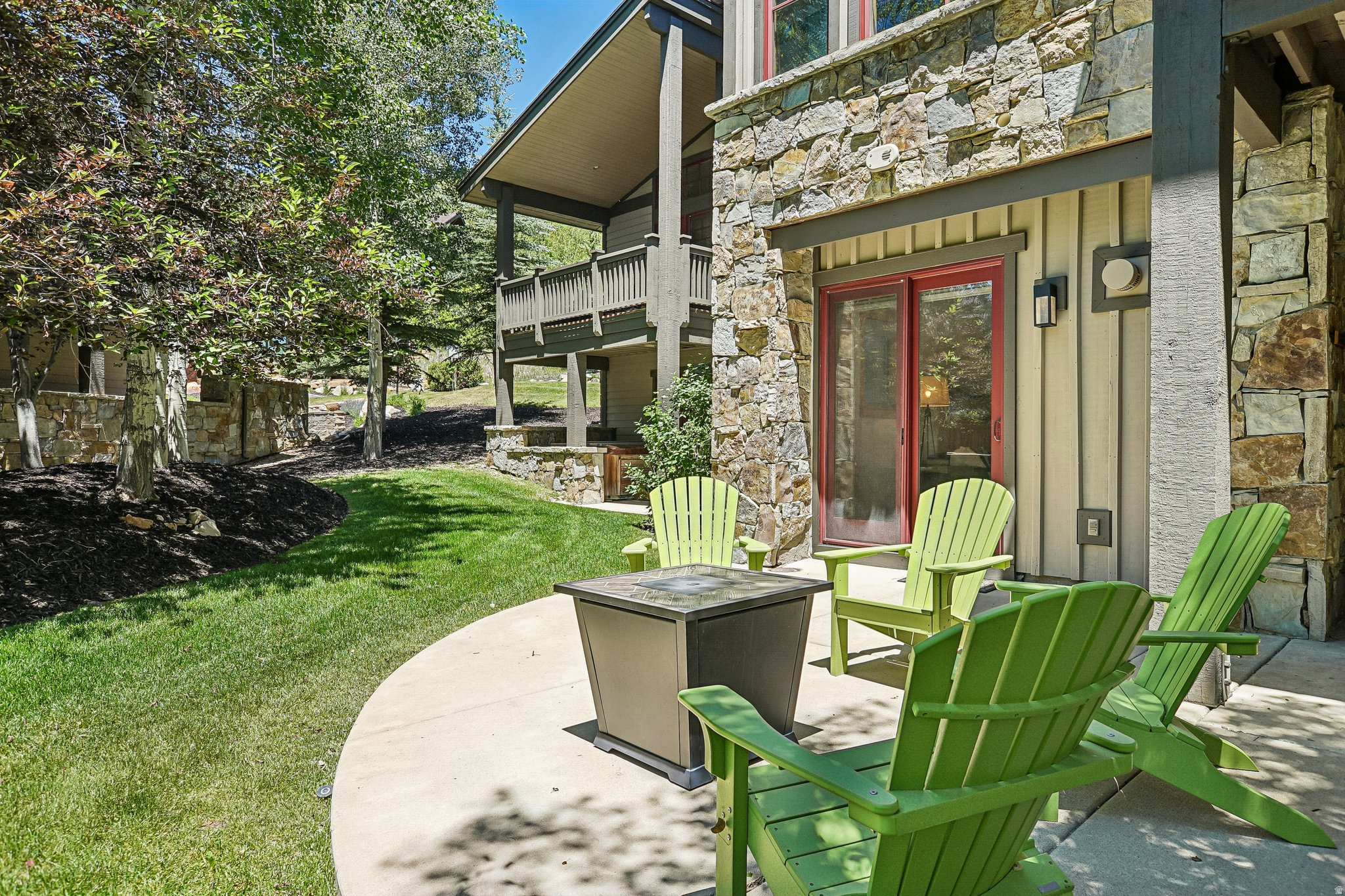 APRIL MOUNTAIN CONDOMINIUM - Residential