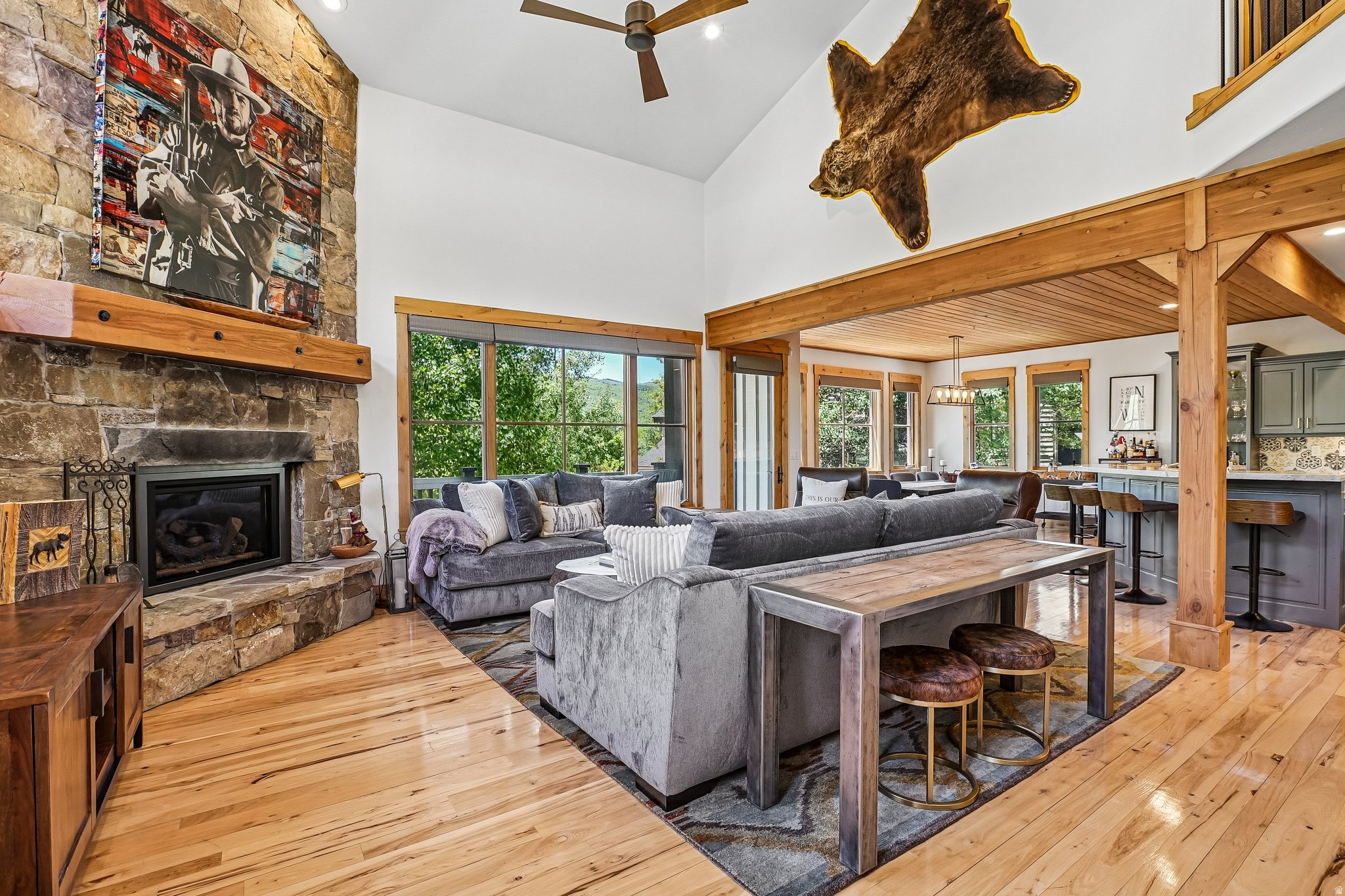 APRIL MOUNTAIN CONDOMINIUM - Residential