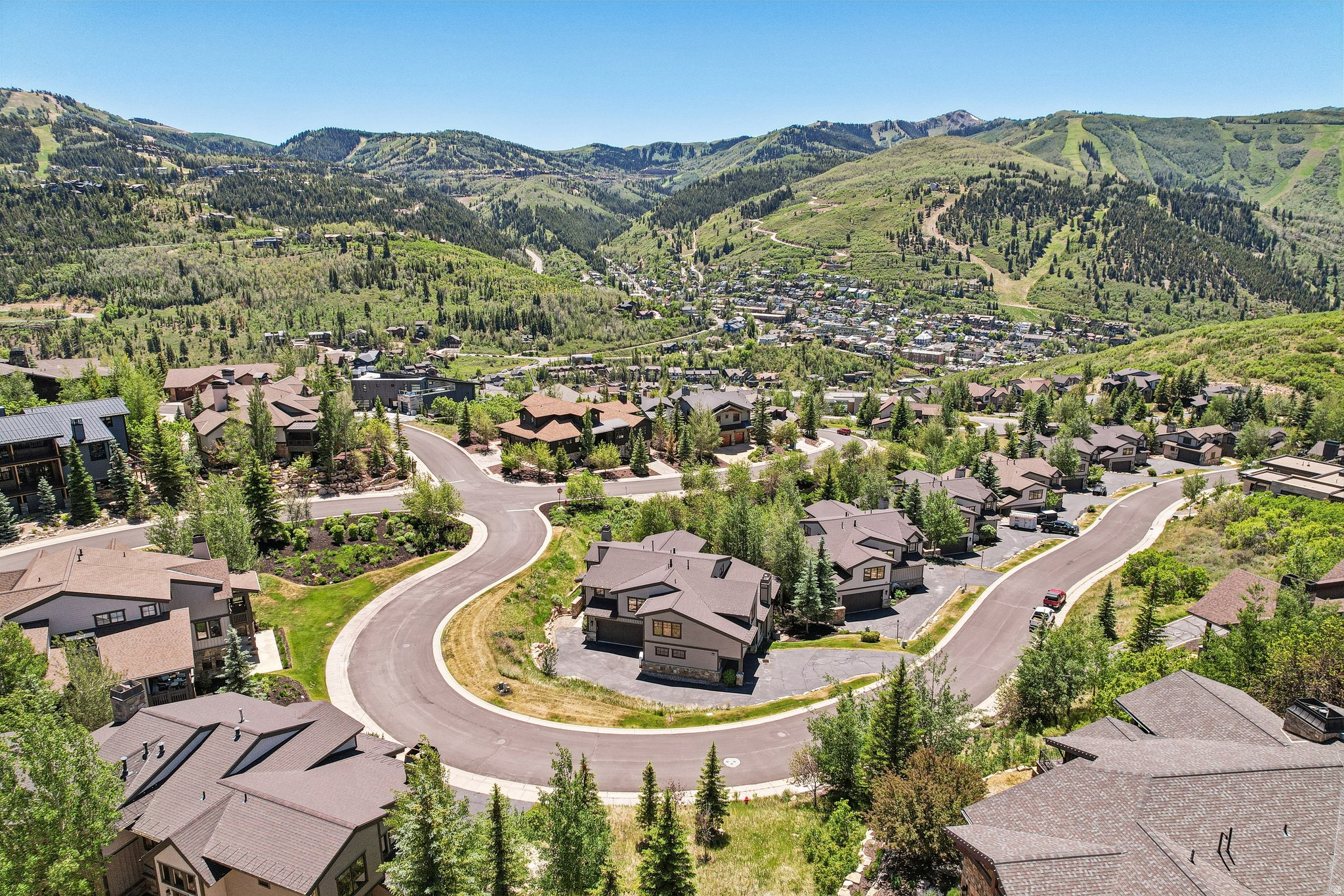 APRIL MOUNTAIN CONDOMINIUM - Residential