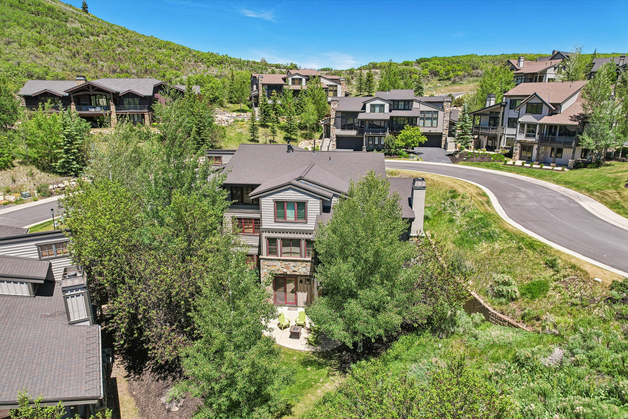APRIL MOUNTAIN CONDOMINIUM - Residential