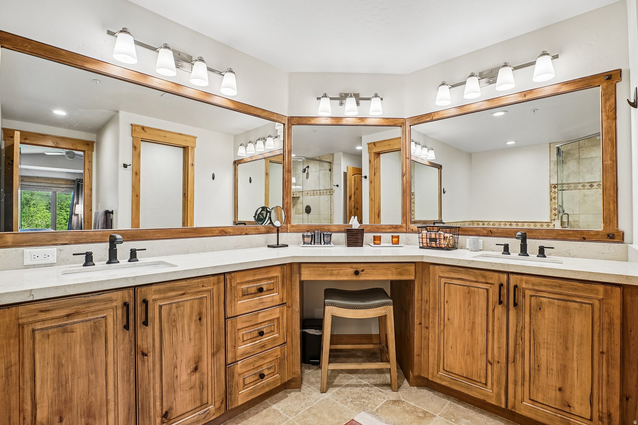 APRIL MOUNTAIN CONDOMINIUM - Residential